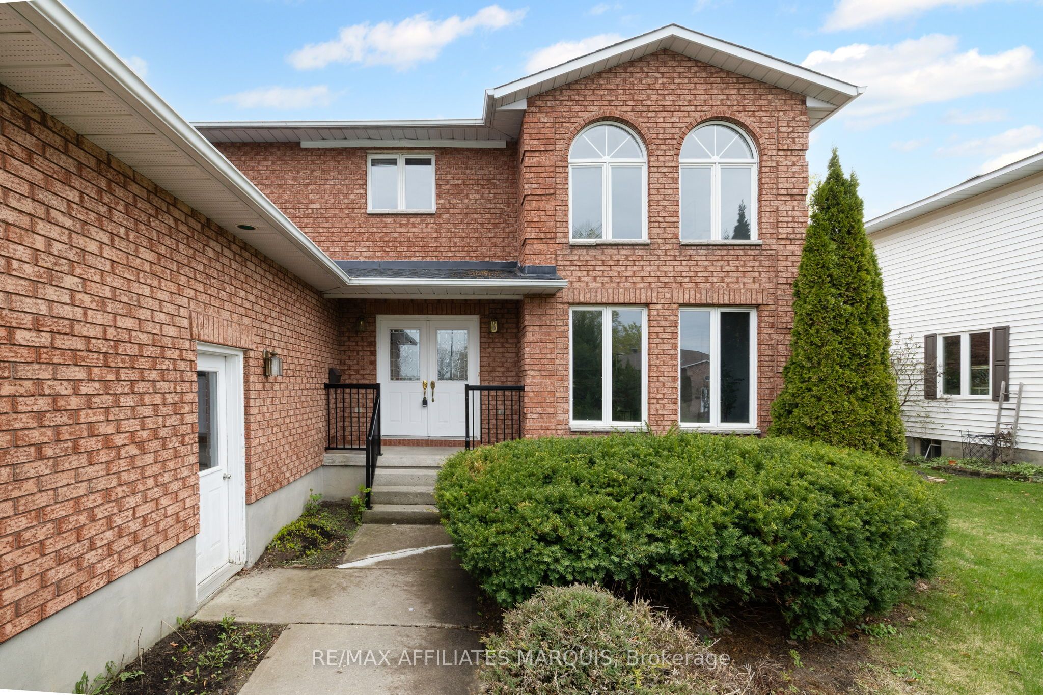15 Davis Drive