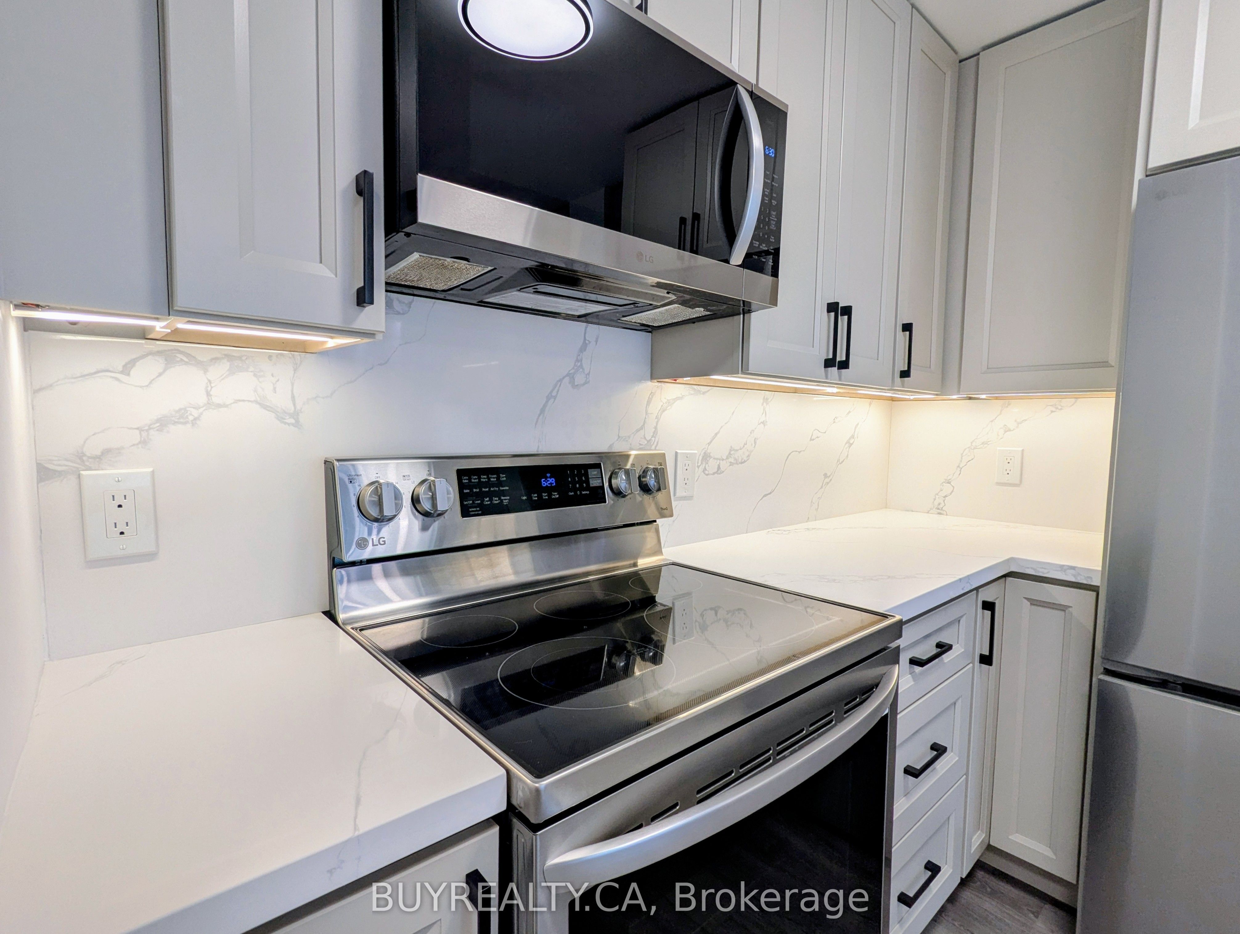 256 Doris Avenue 1603