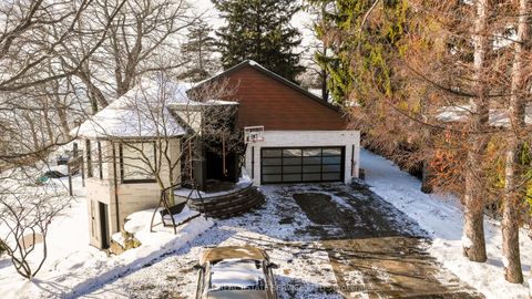 100 Appleby Place Burlington ON L7L 2X1