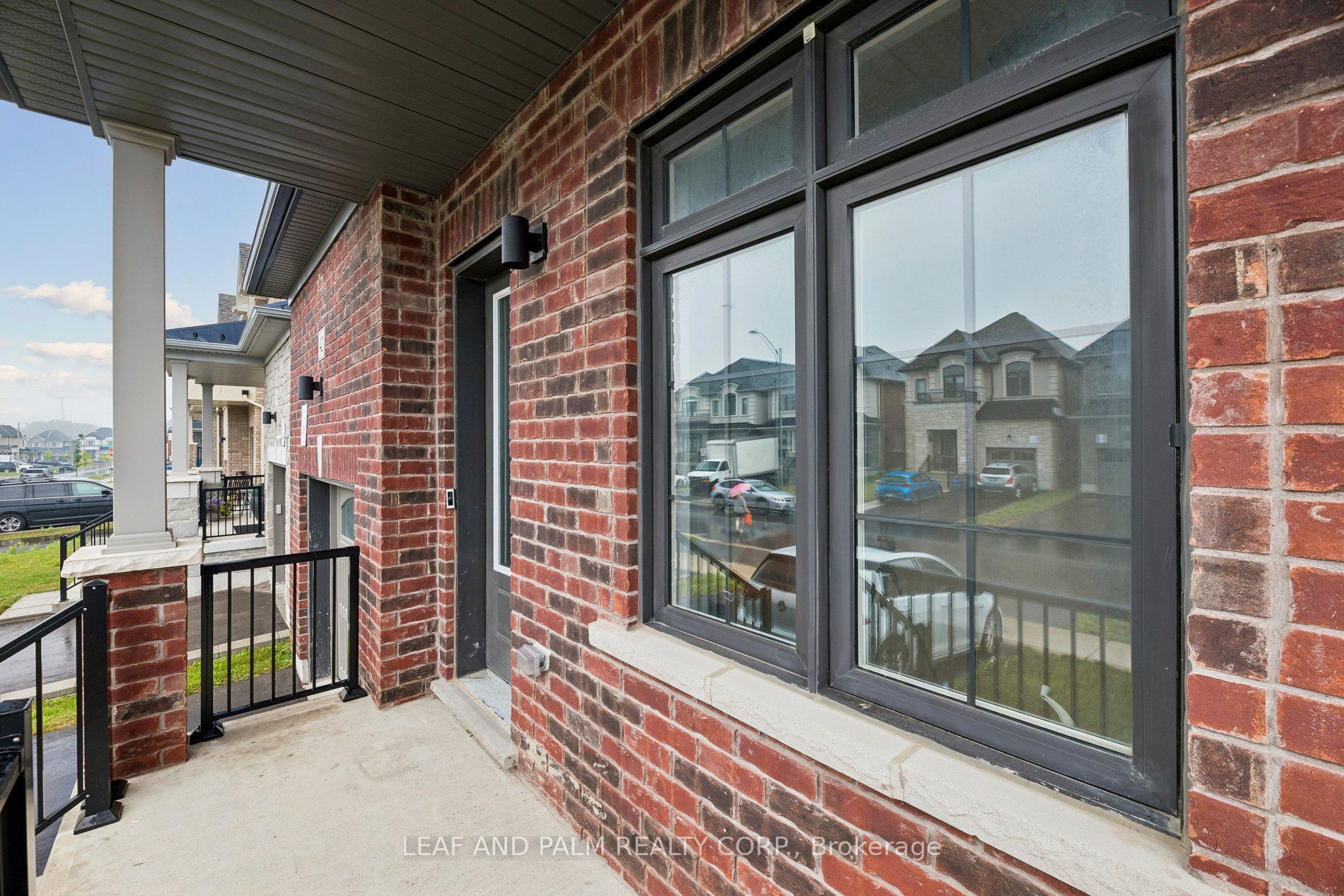 42 Northrop Avenue