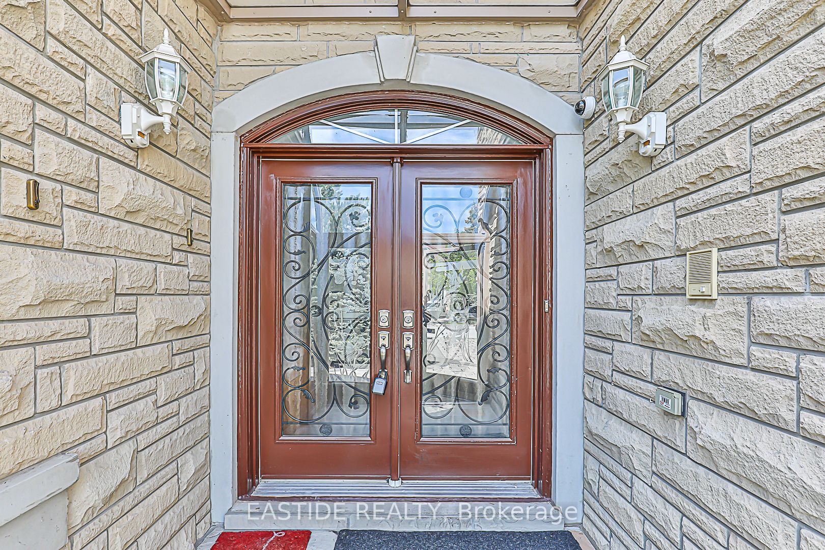 27 Brimwood Crescent