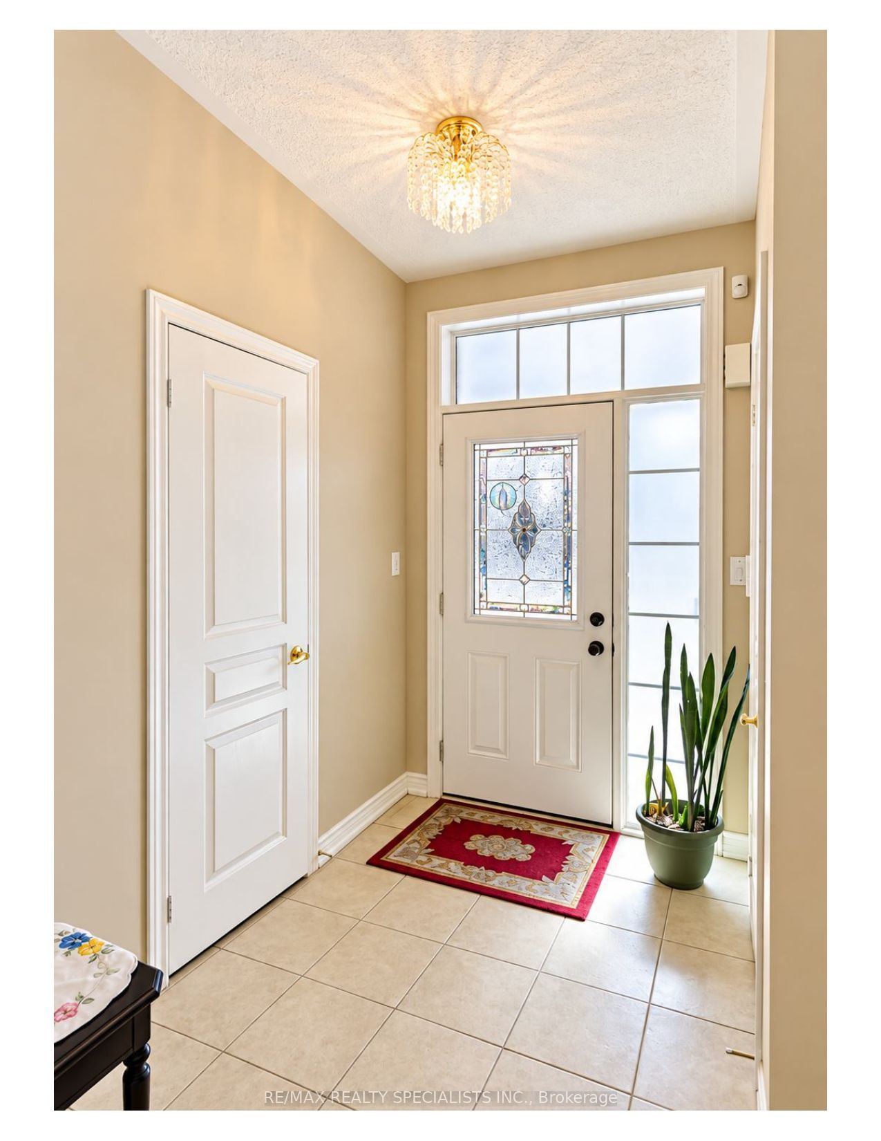3428 Stoney Crescent