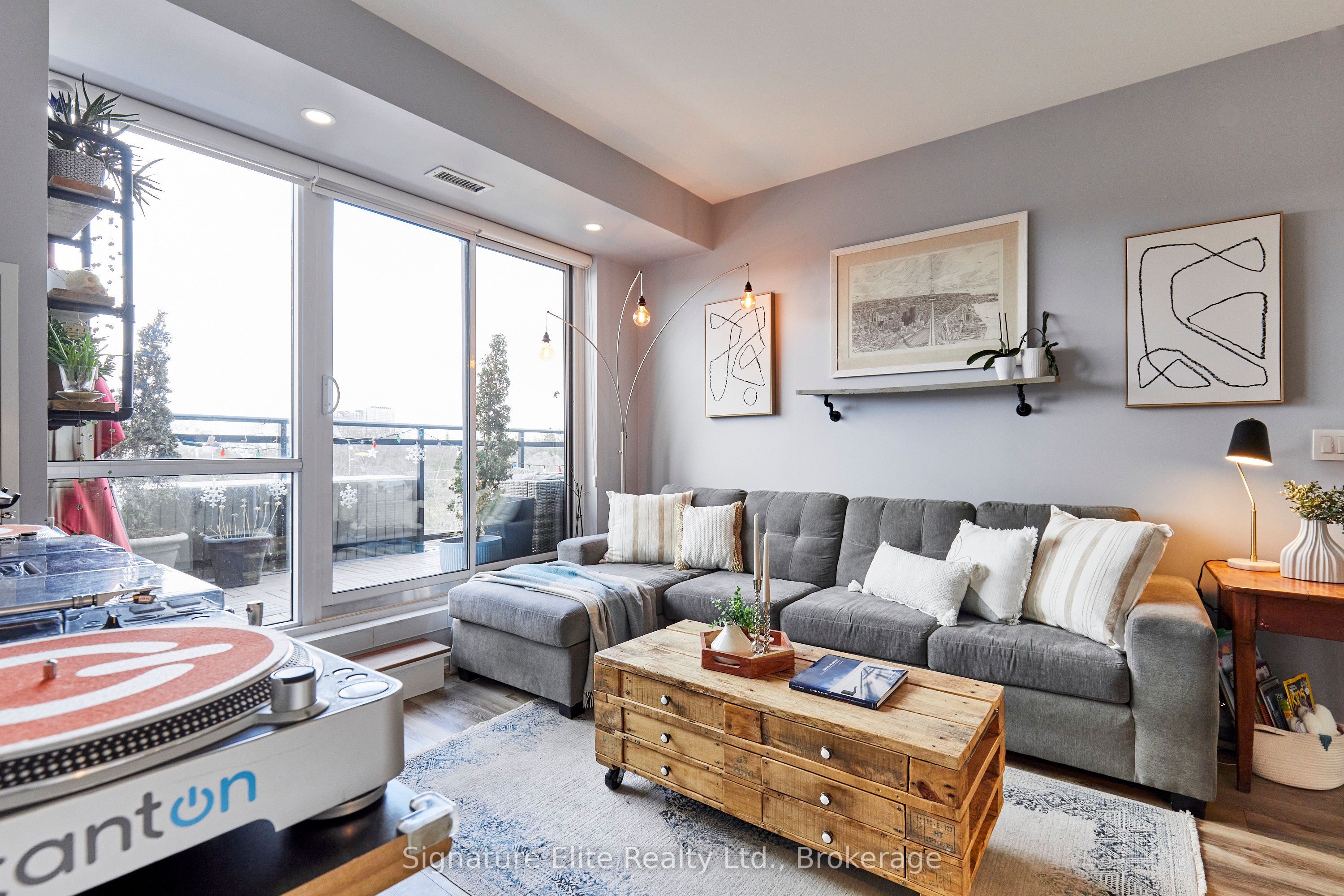 1 Neighbourhood Lane 606