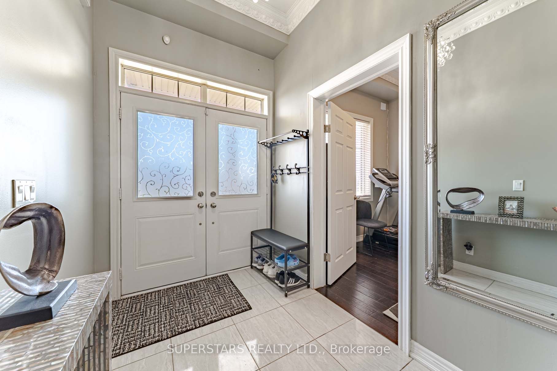 2410 Bridle Road