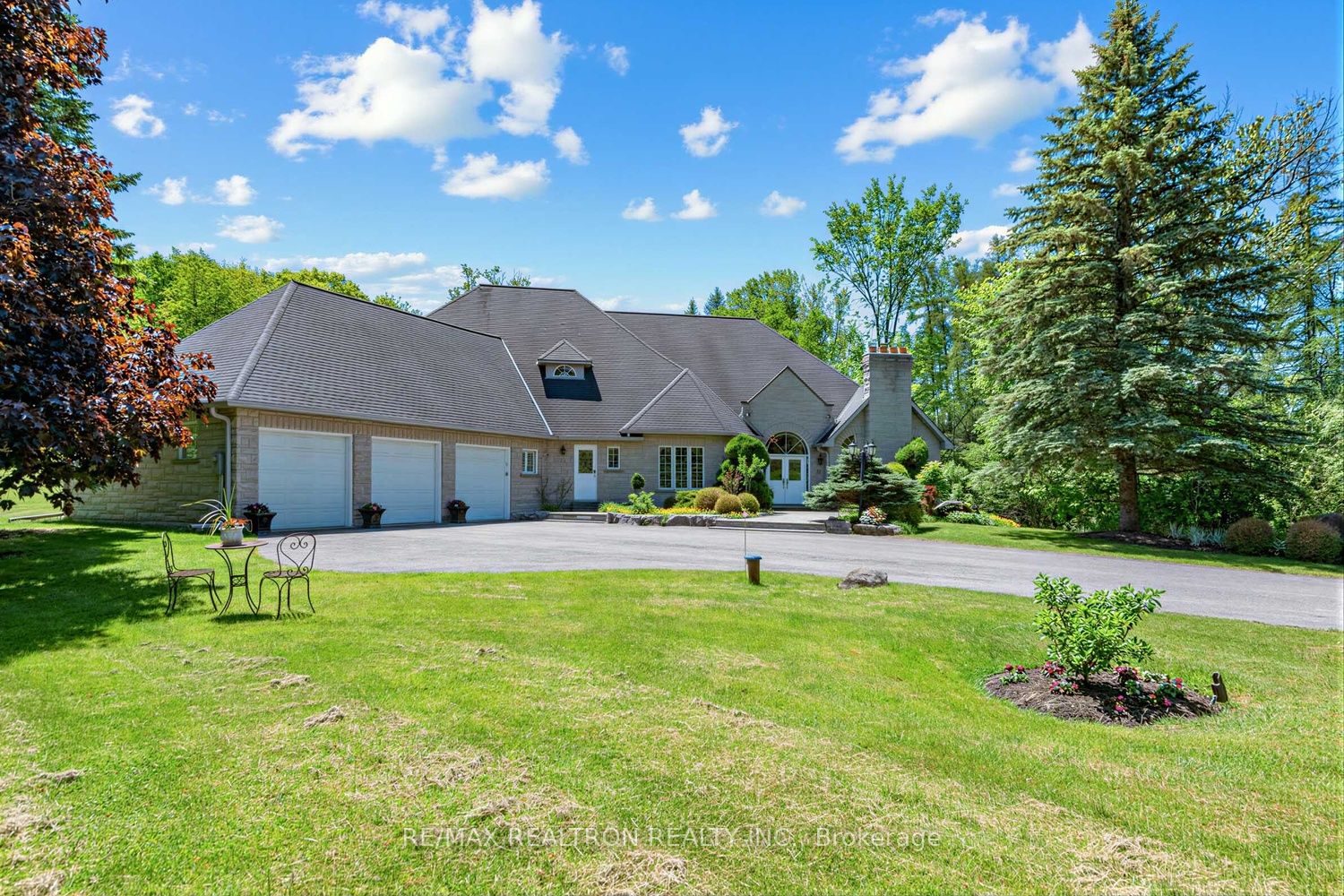 7 Gilbert Drive