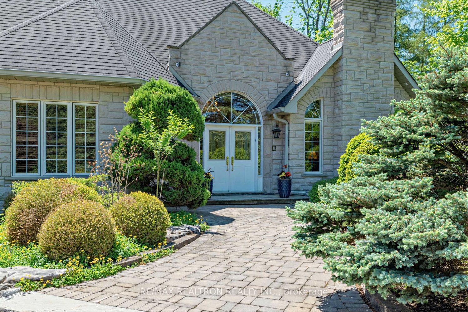 7 Gilbert Drive