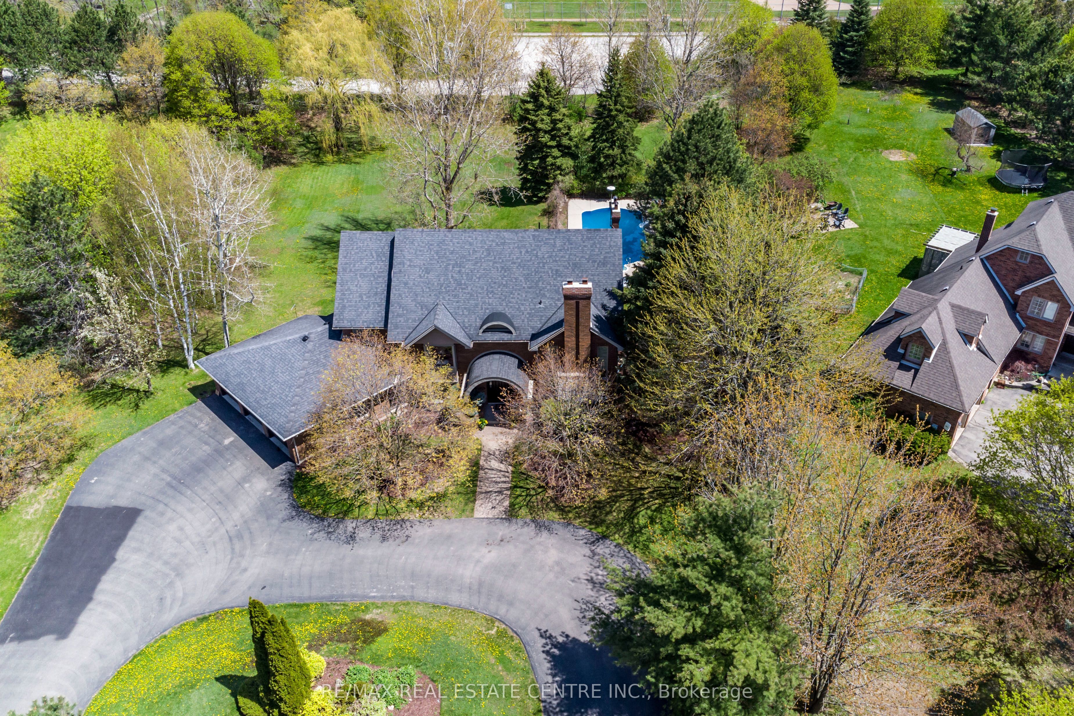 155 Crawford Crescent