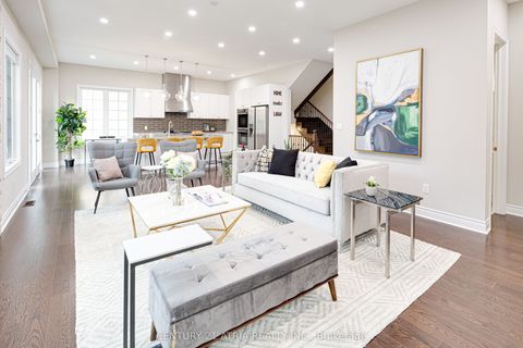 19 Match Point Court Aurora ON L4G 3J1