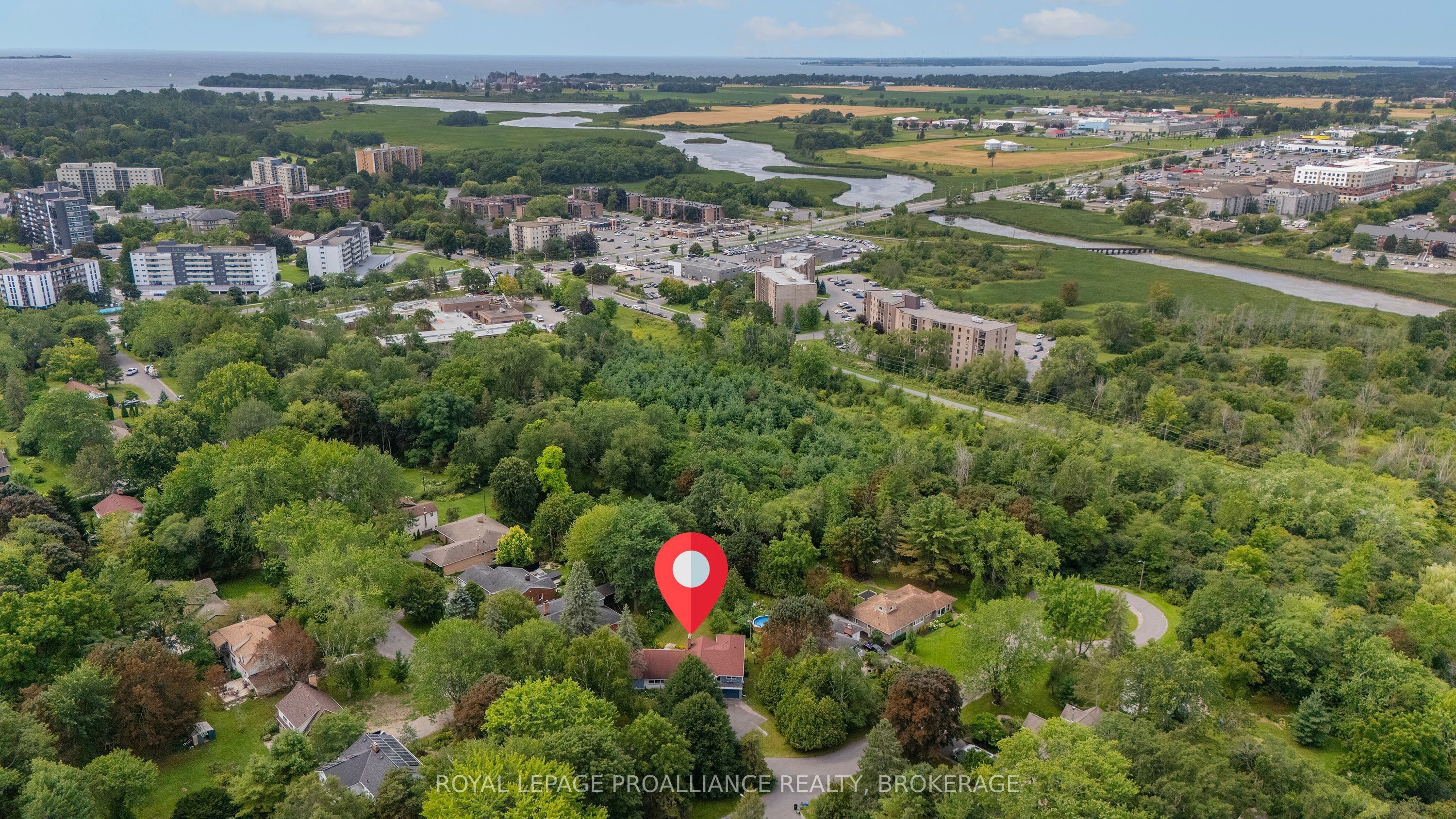 6 Grenville Crescent