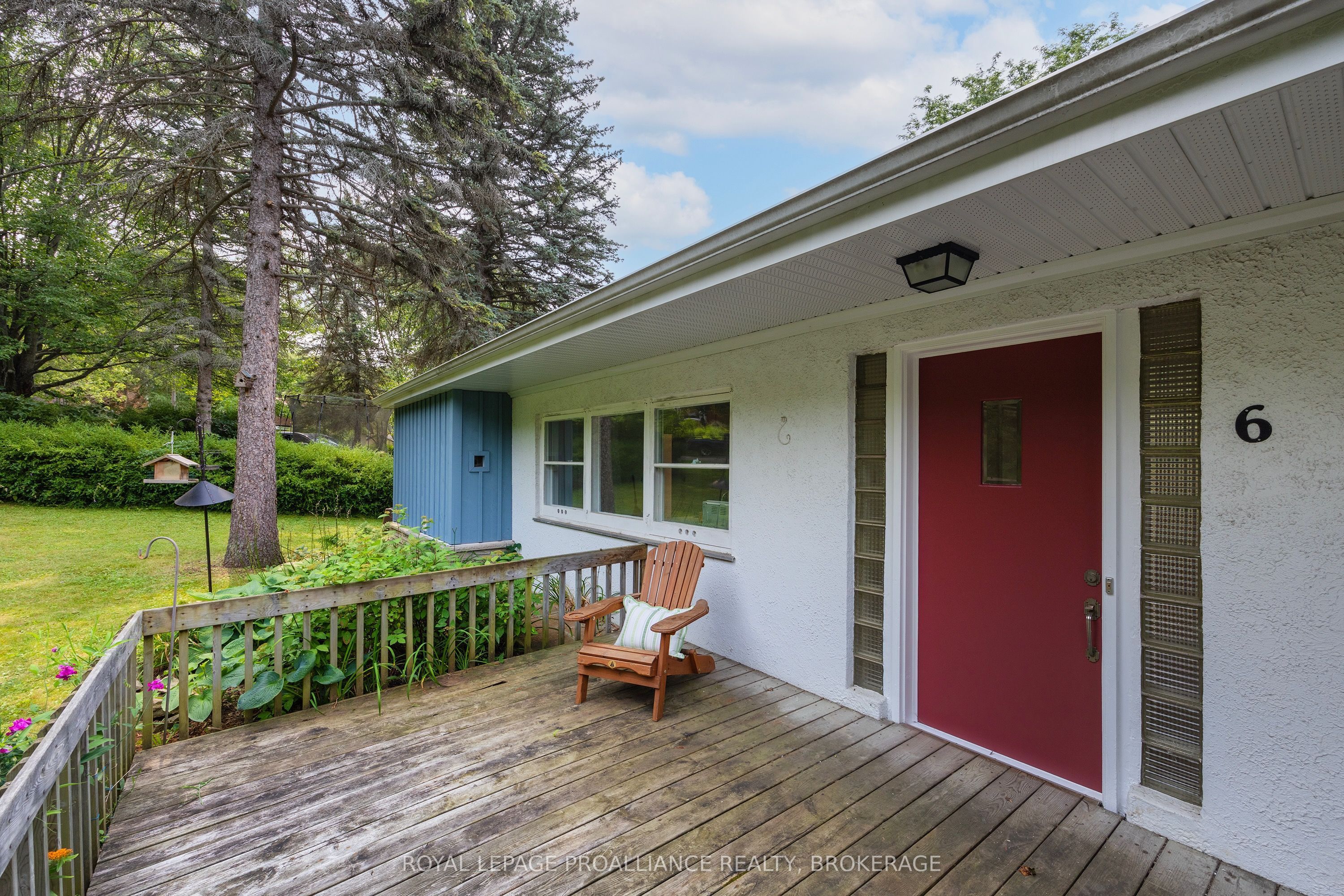 6 Grenville Crescent