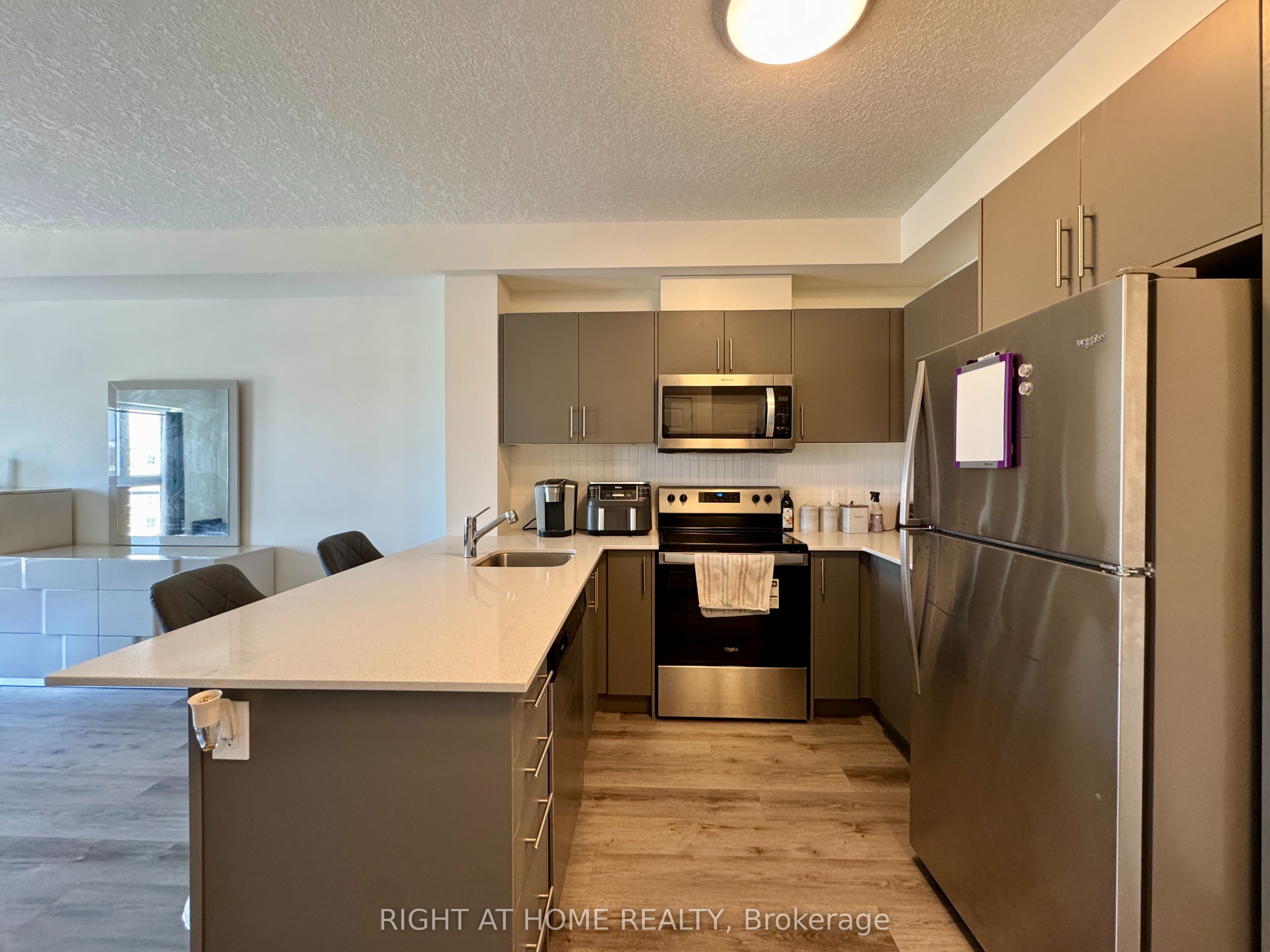 1101 Lackner Place 401