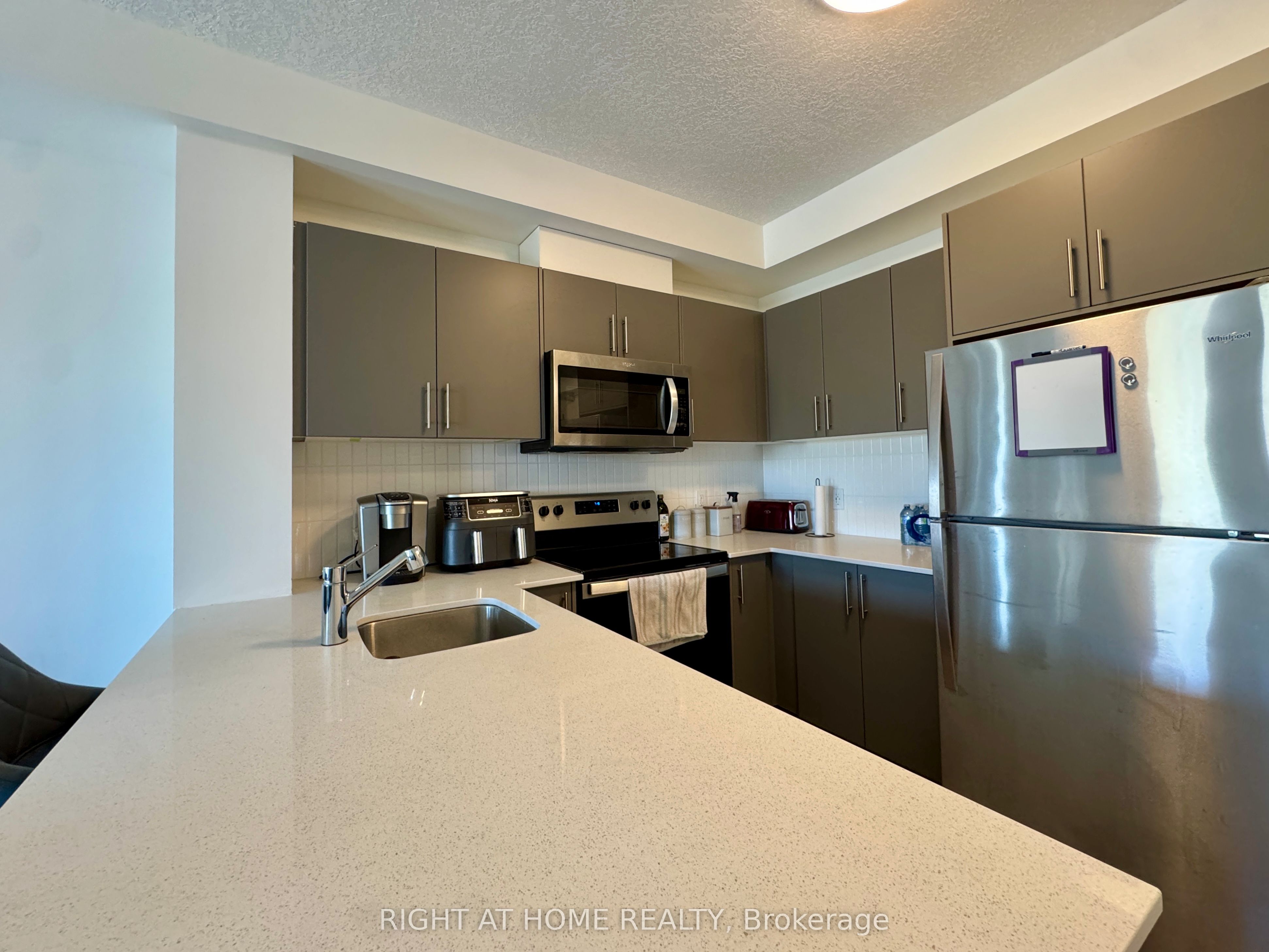1101 Lackner Place 401