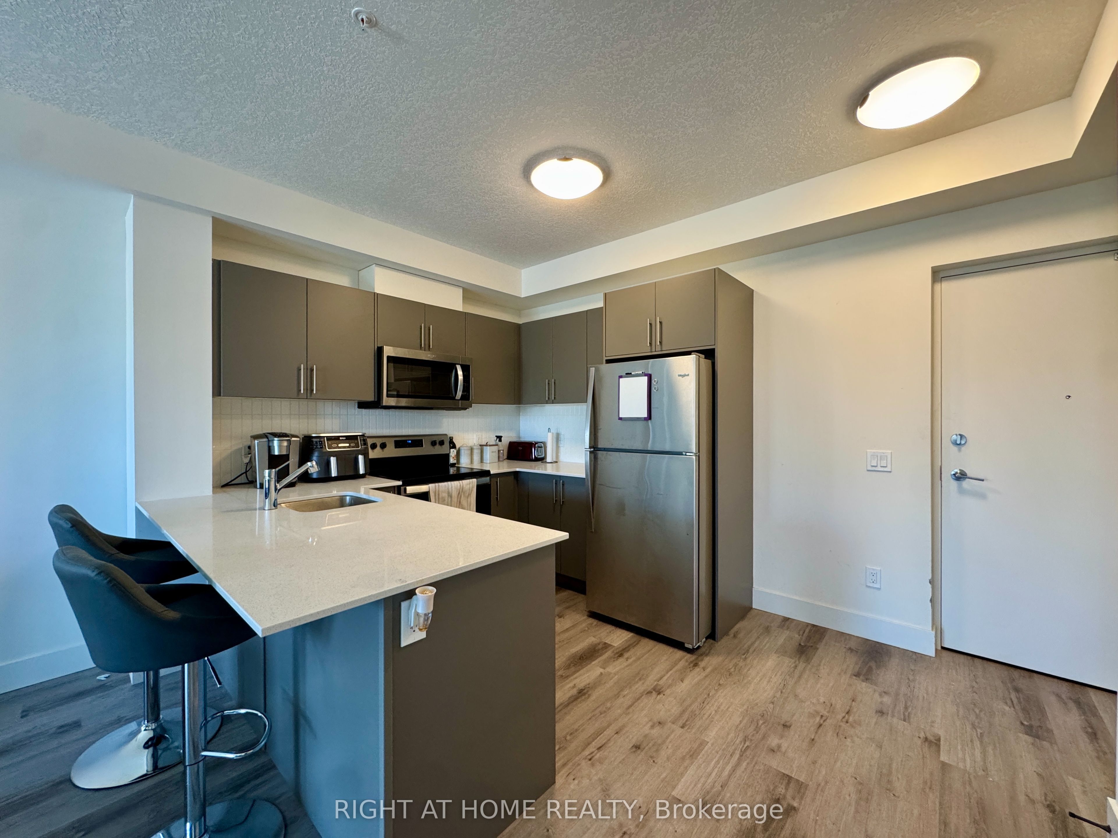 1101 Lackner Place 401