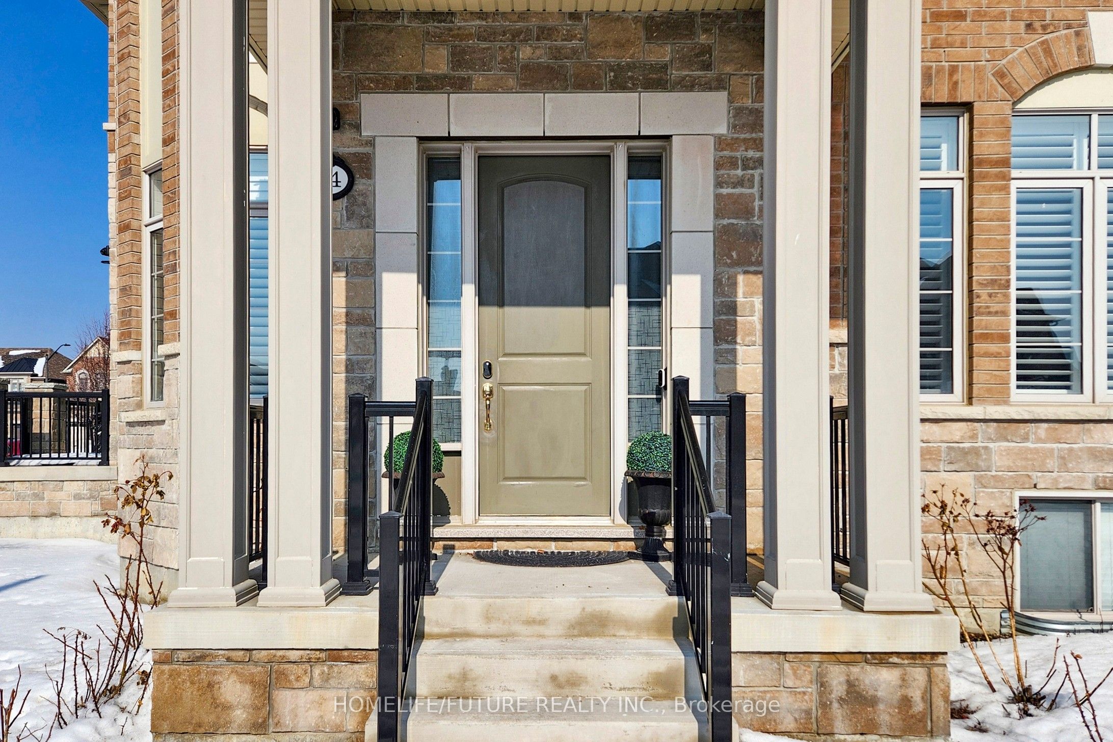 44 Micklefield Avenue