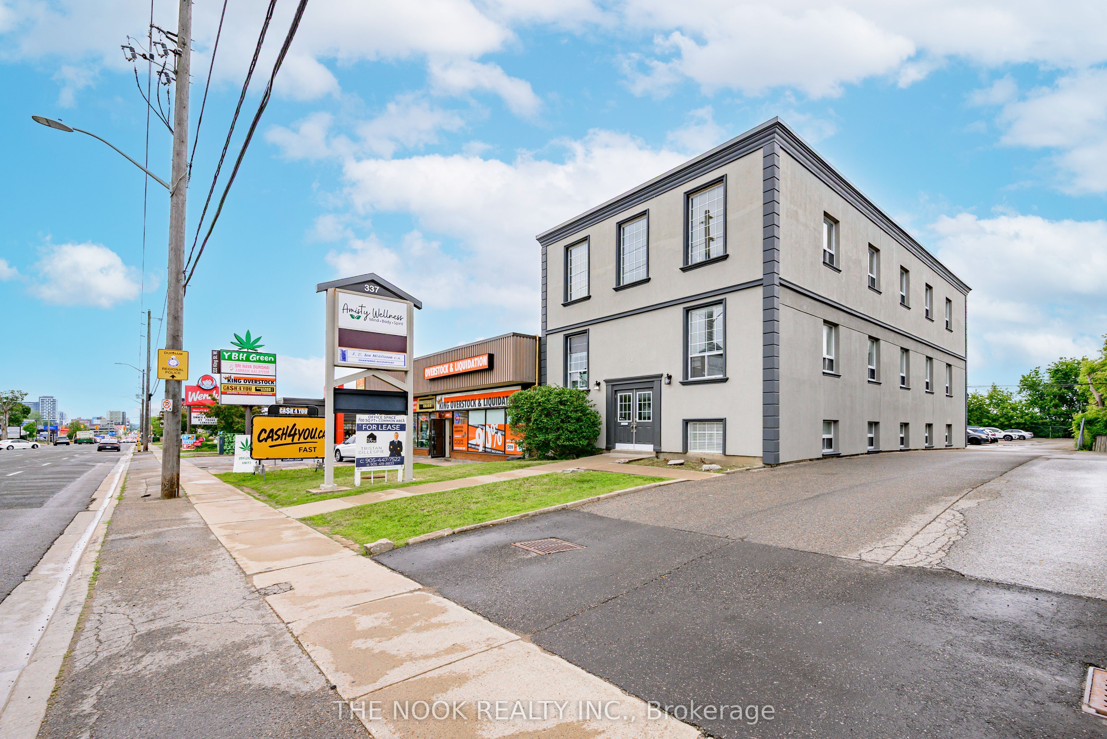 337 King Street W 2B