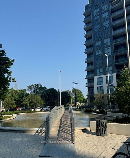 20 Meadowglen Place 1610