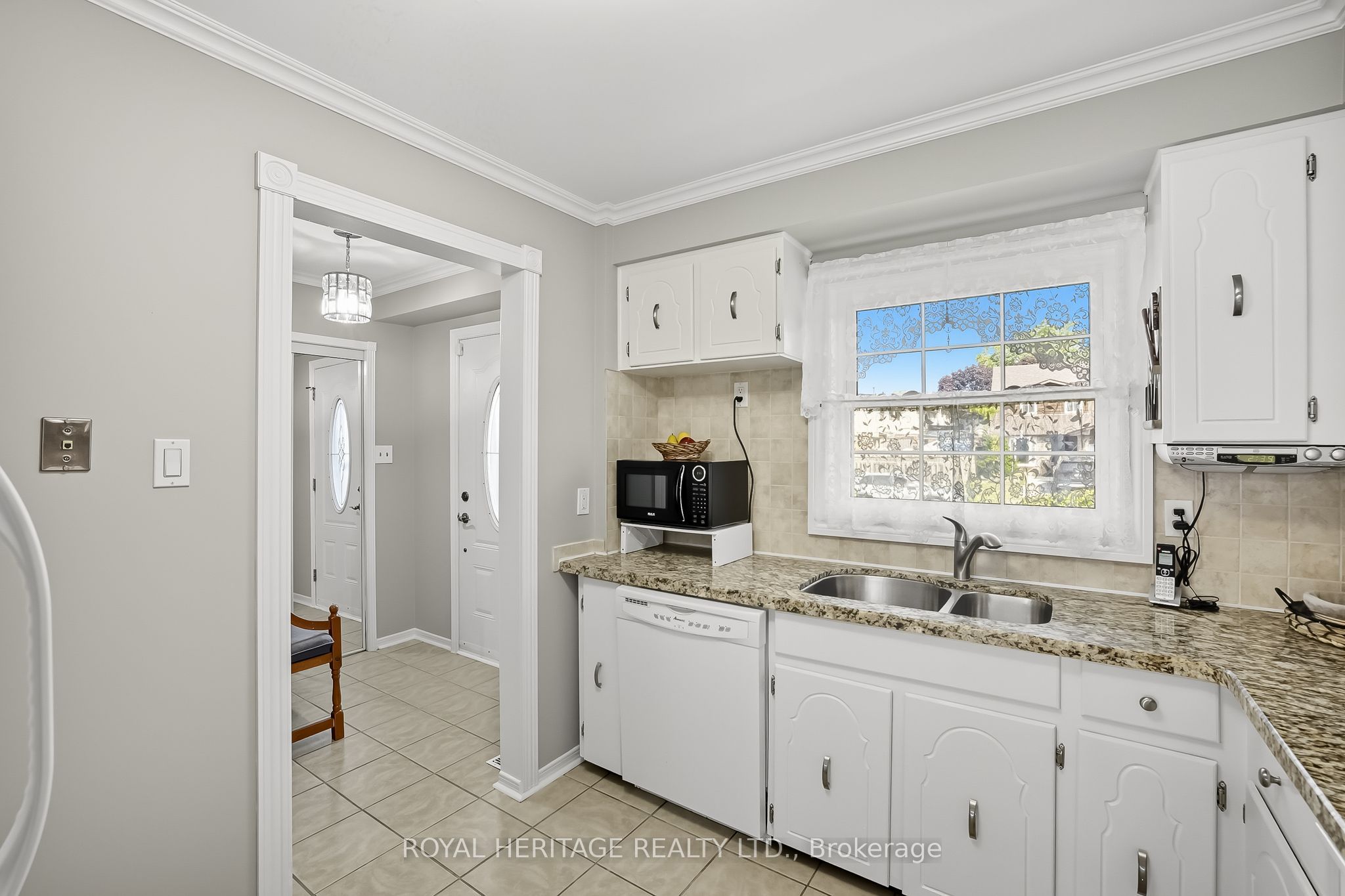 580 Eyer Drive 6
