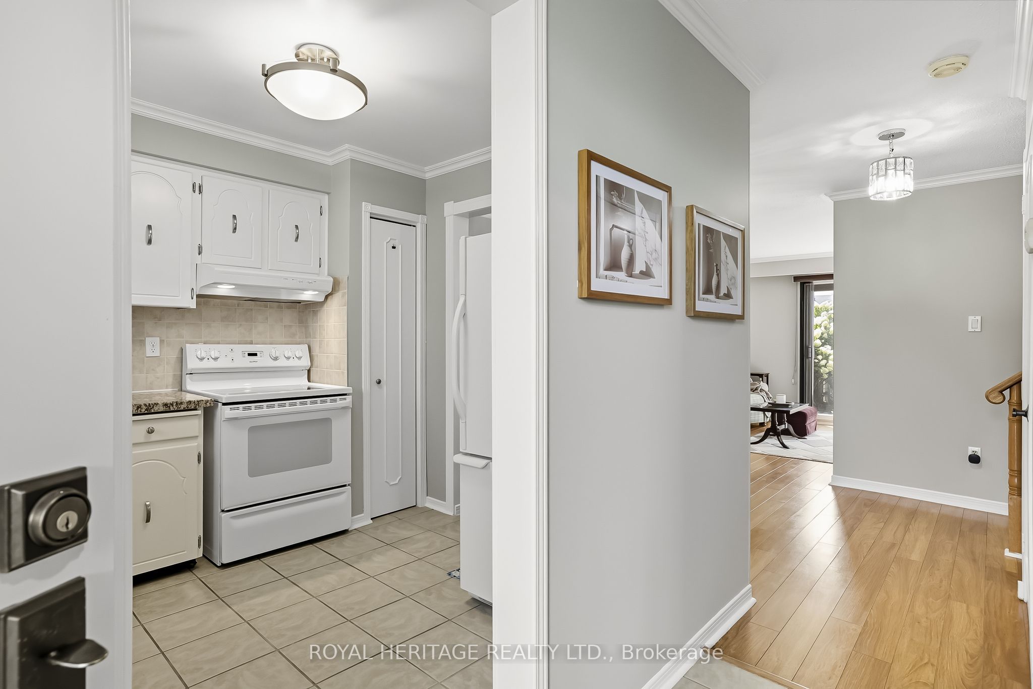 580 Eyer Drive 6
