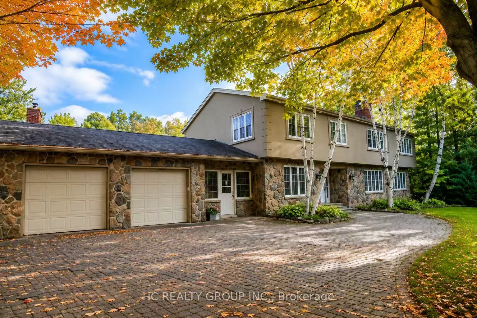 16 Bernadotte Drive