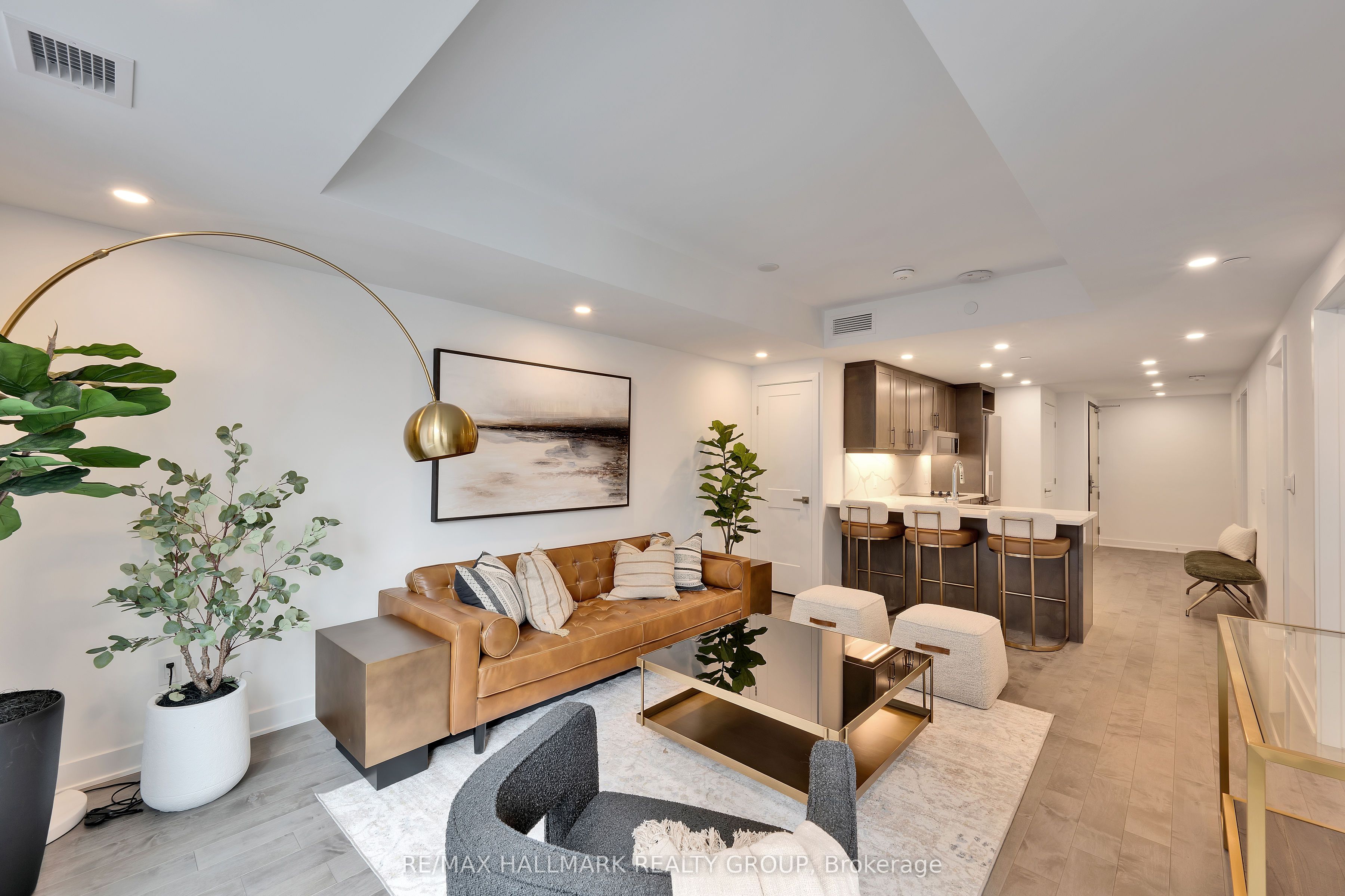 340 Queen Street 701