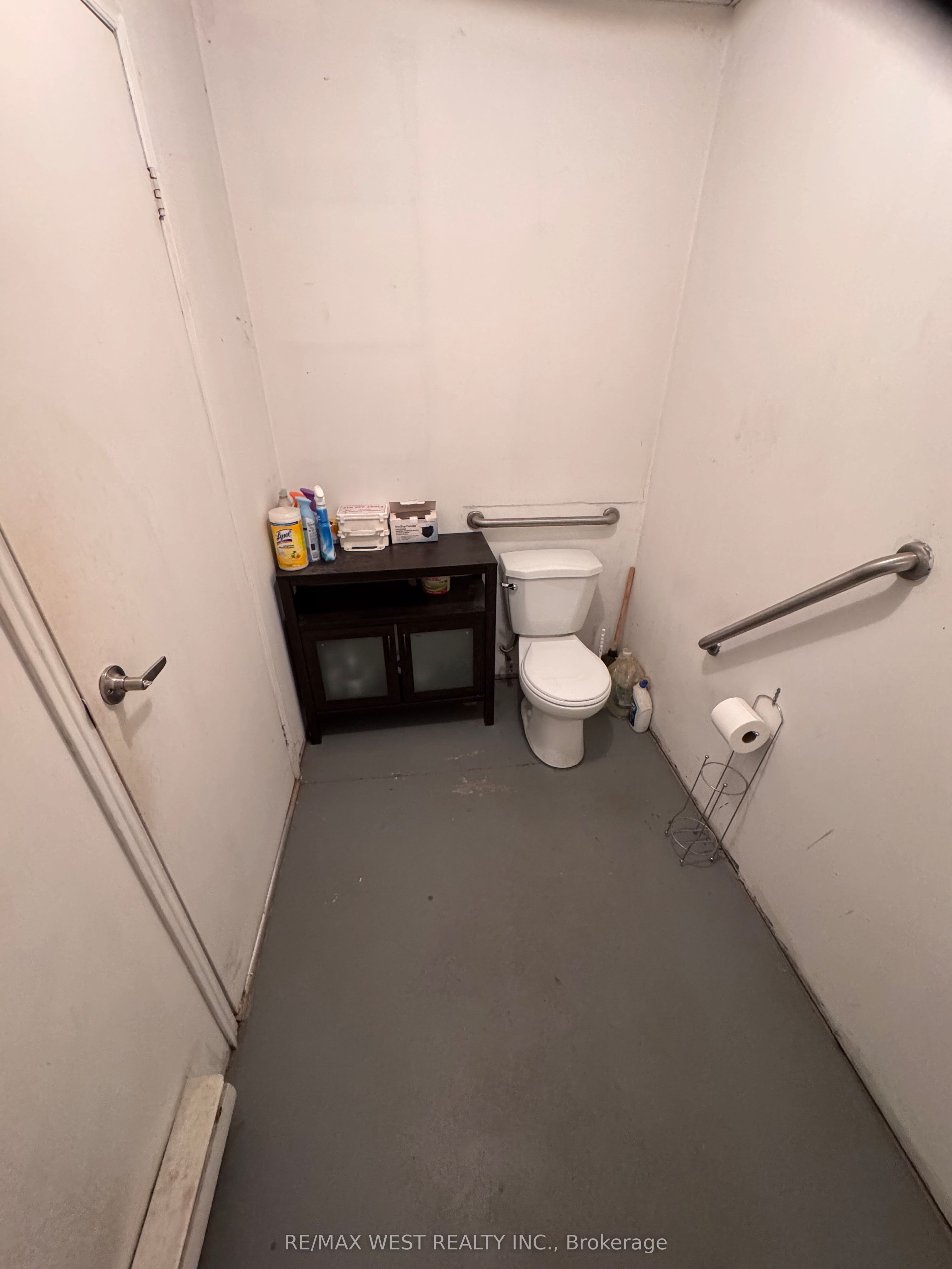 345 Healey Road 3