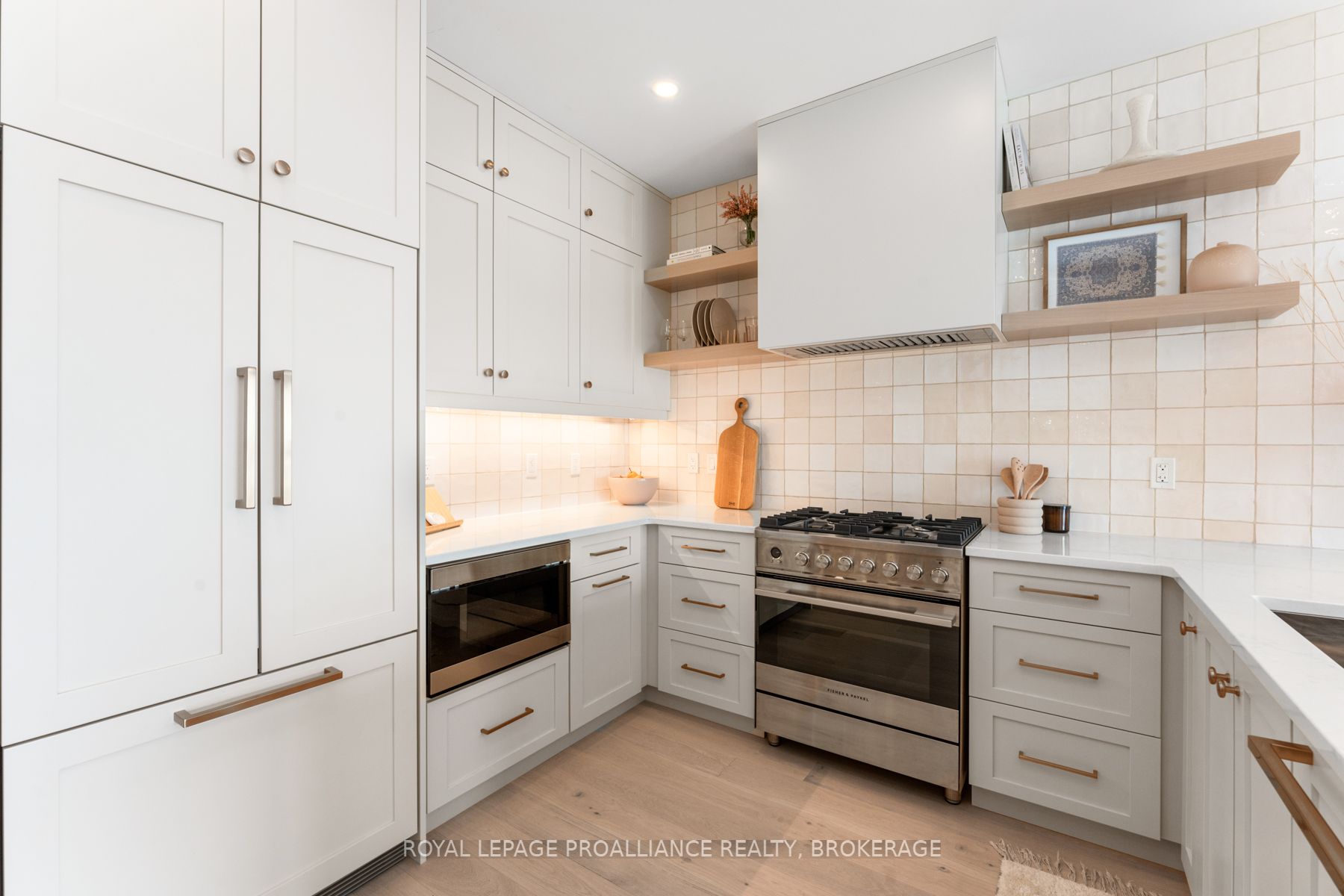 129B South Street 618