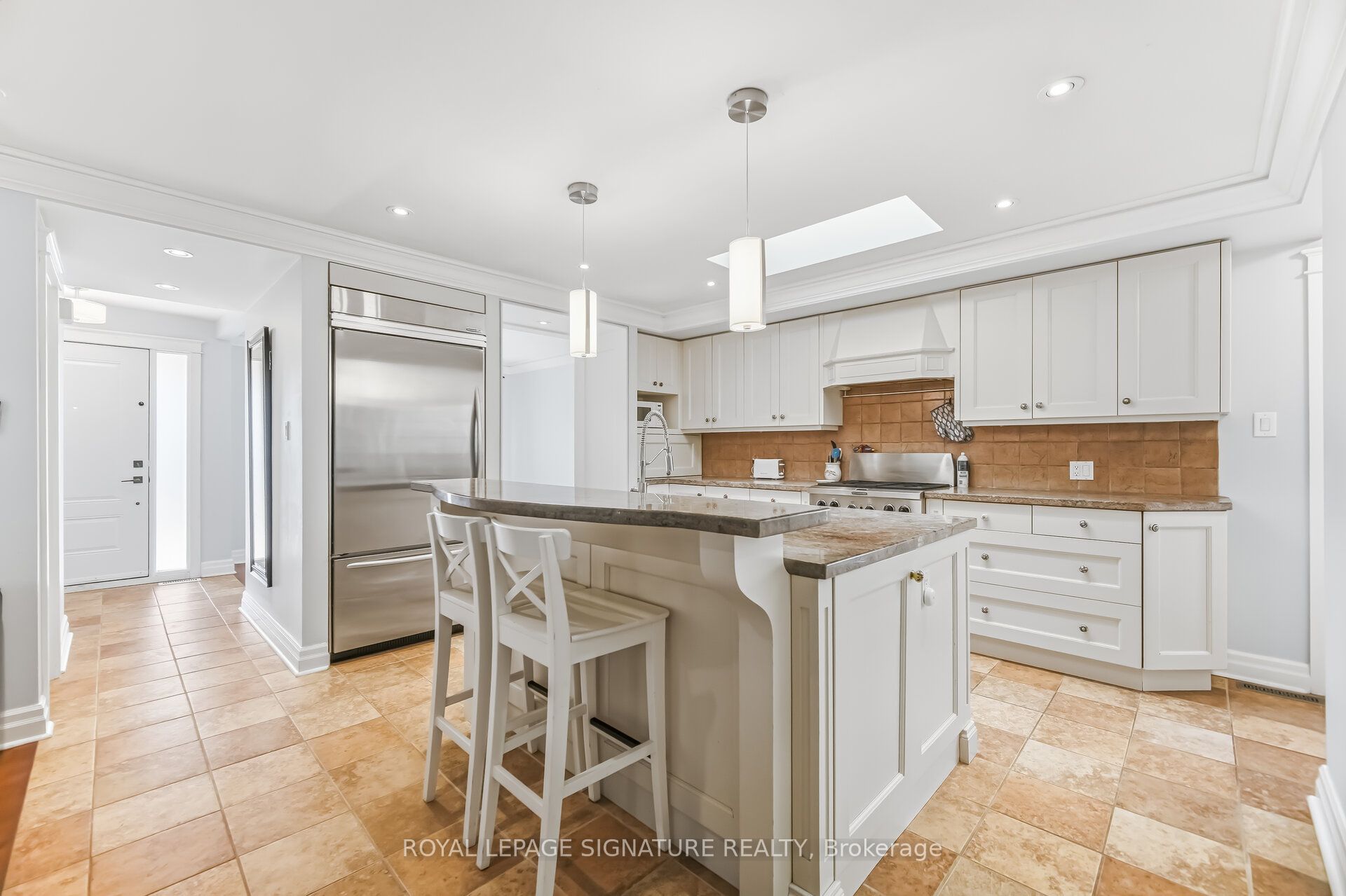 34 Lorraine Crescent