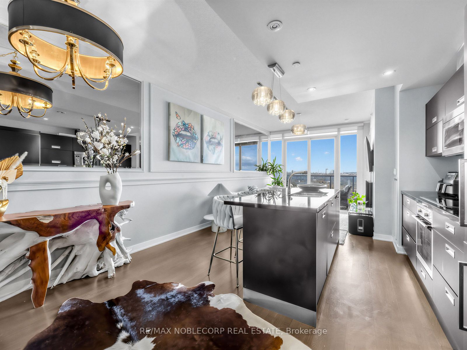 88 Park Lawn Road 2212