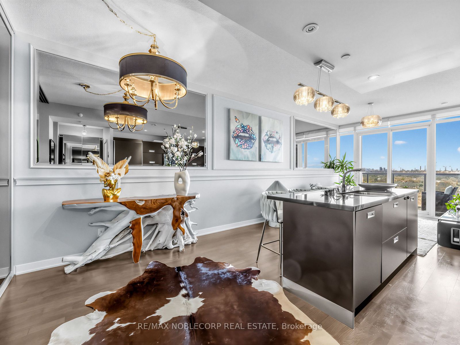 88 Park Lawn Road 2212