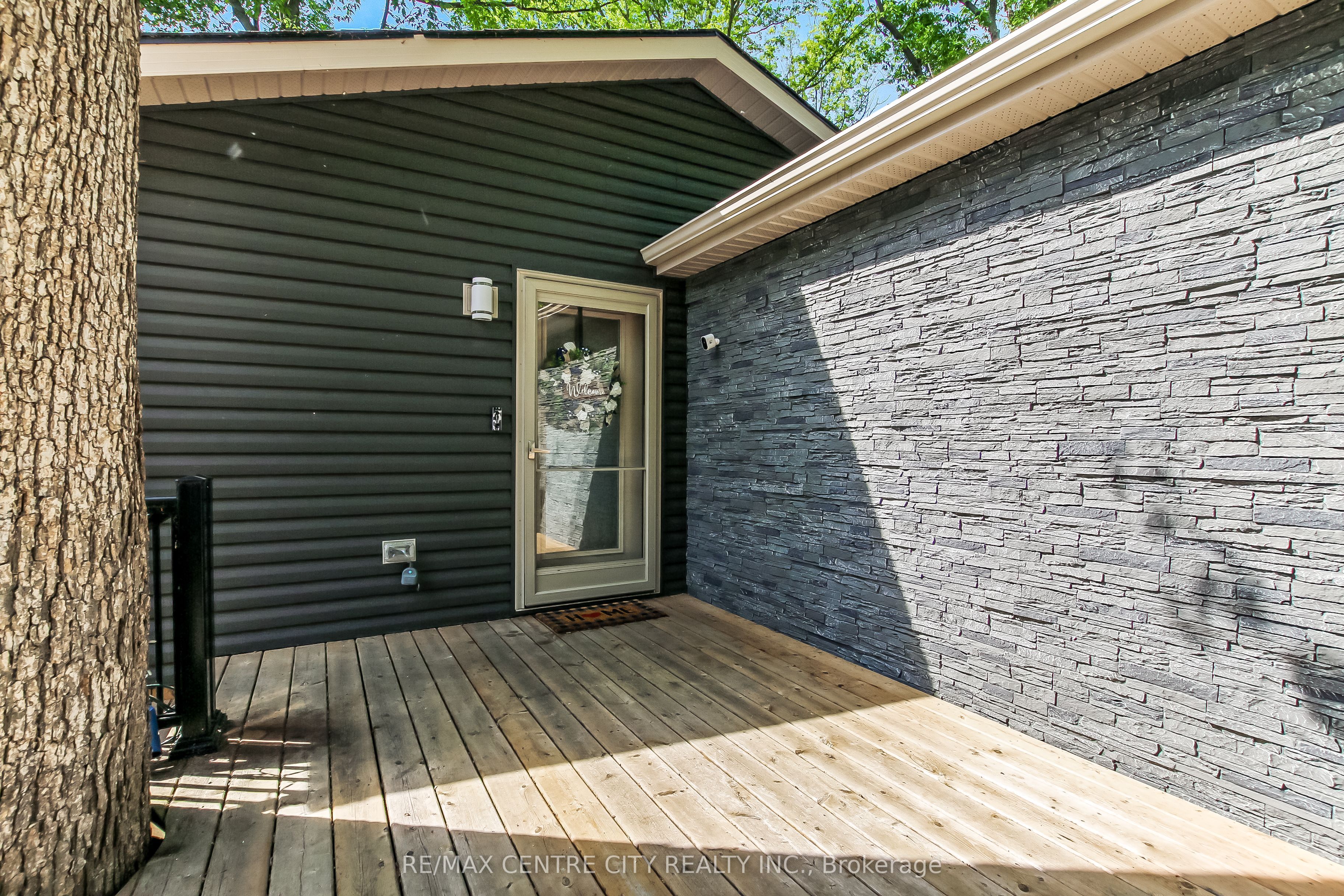 22790 Amiens Road