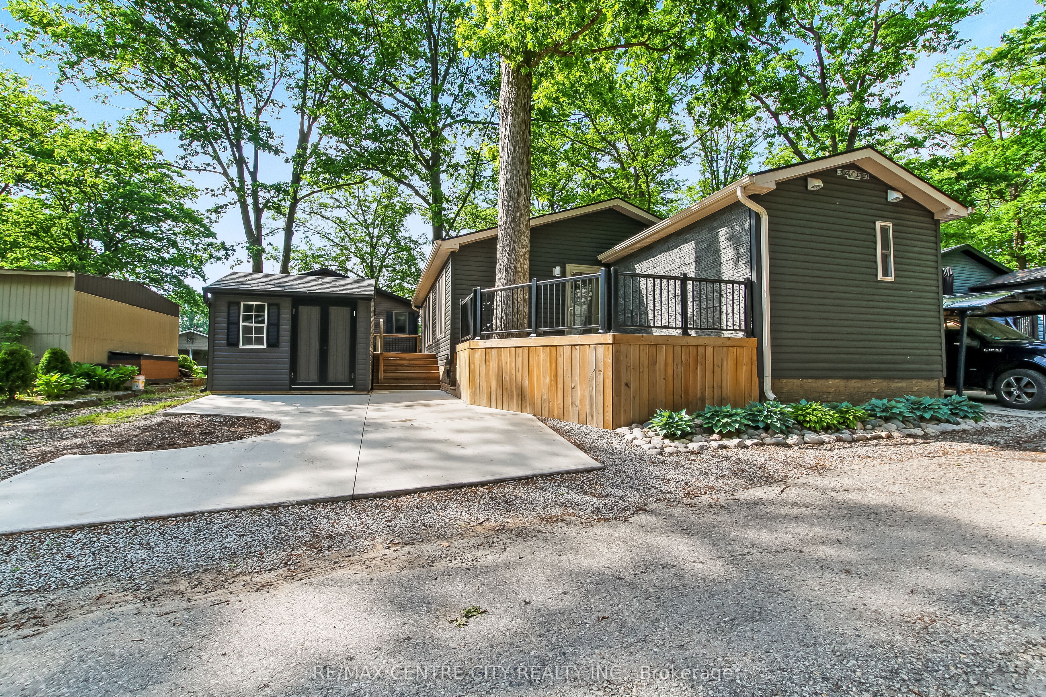 22790 Amiens Road