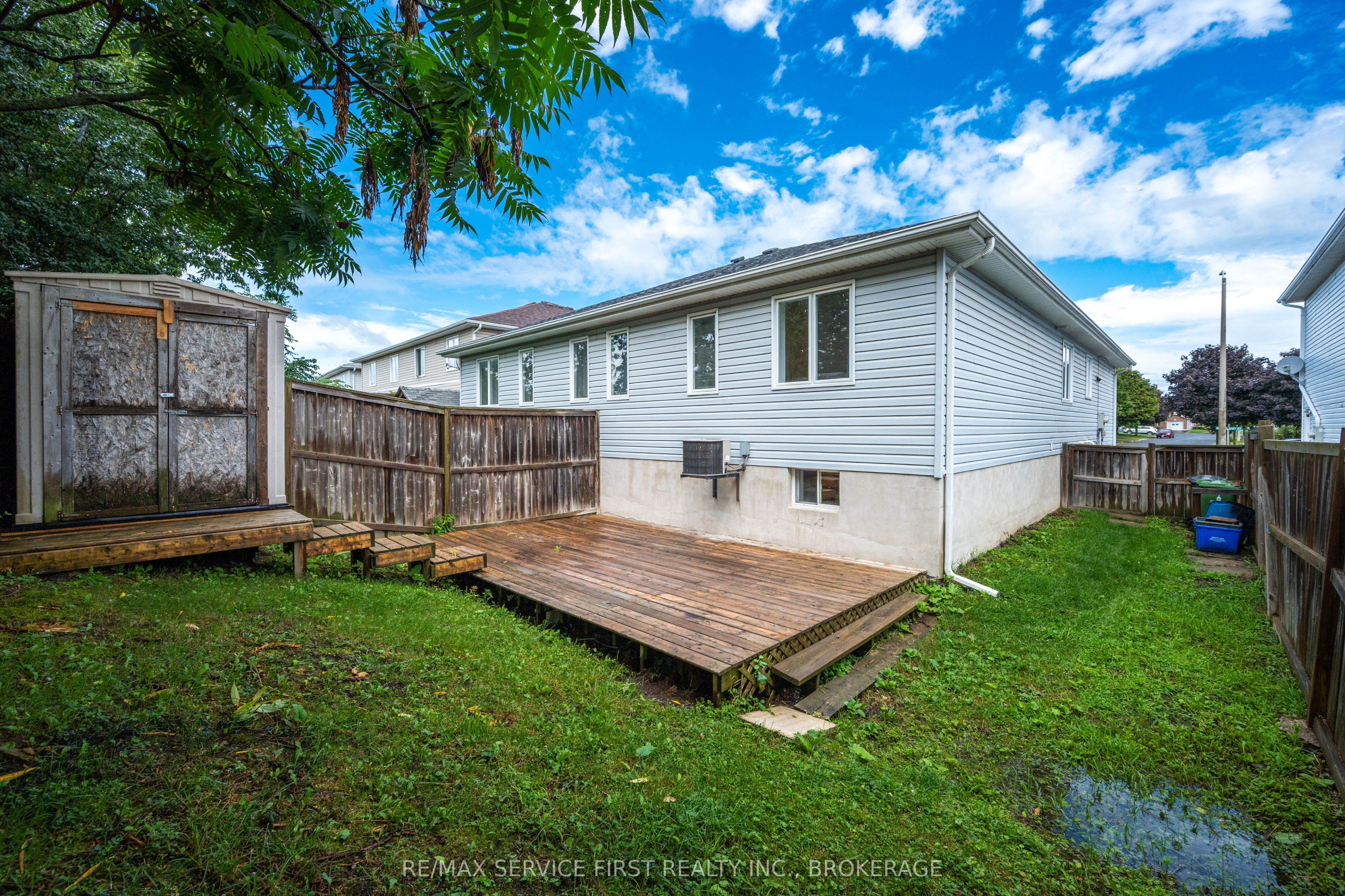 122 Briceland Street