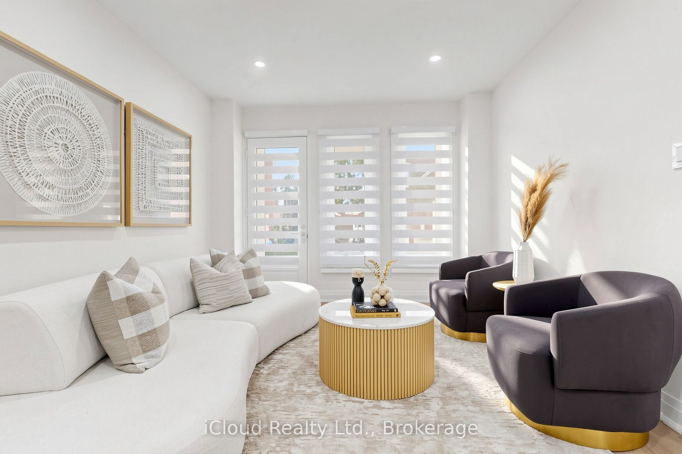 15 San Marko Place