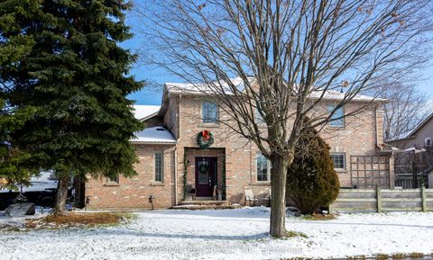 117 Timber Mill Avenue Whitby ON L1R 2H4