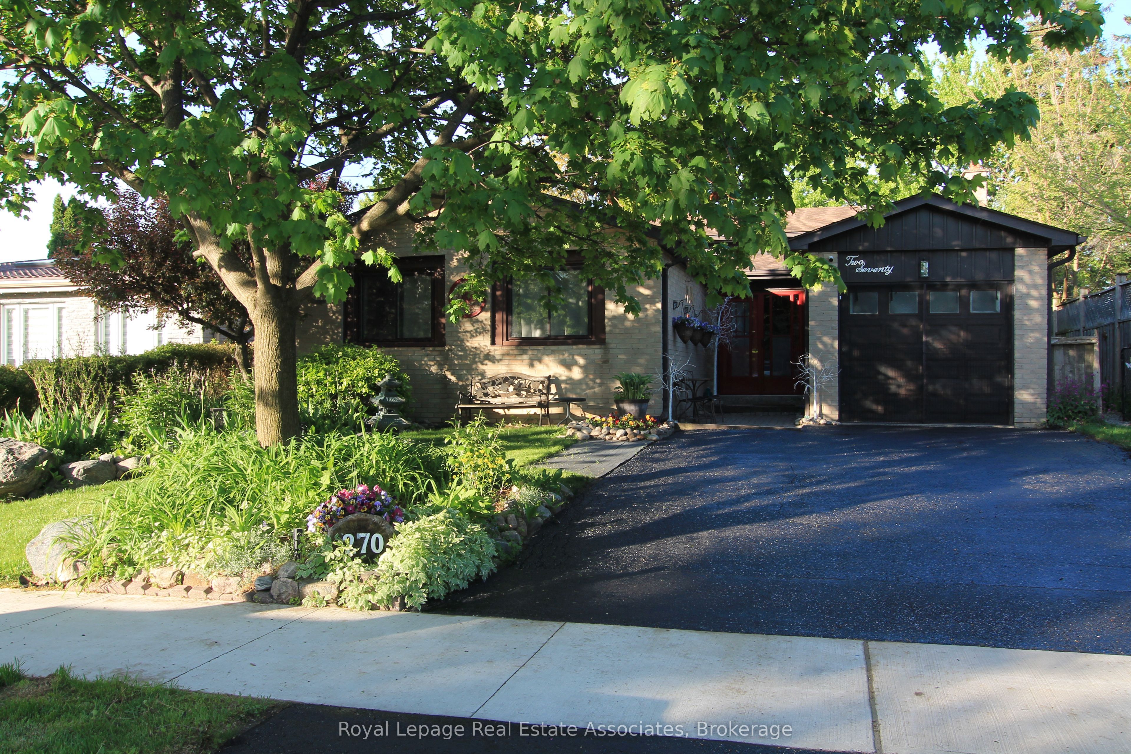 270 Kristin Grove