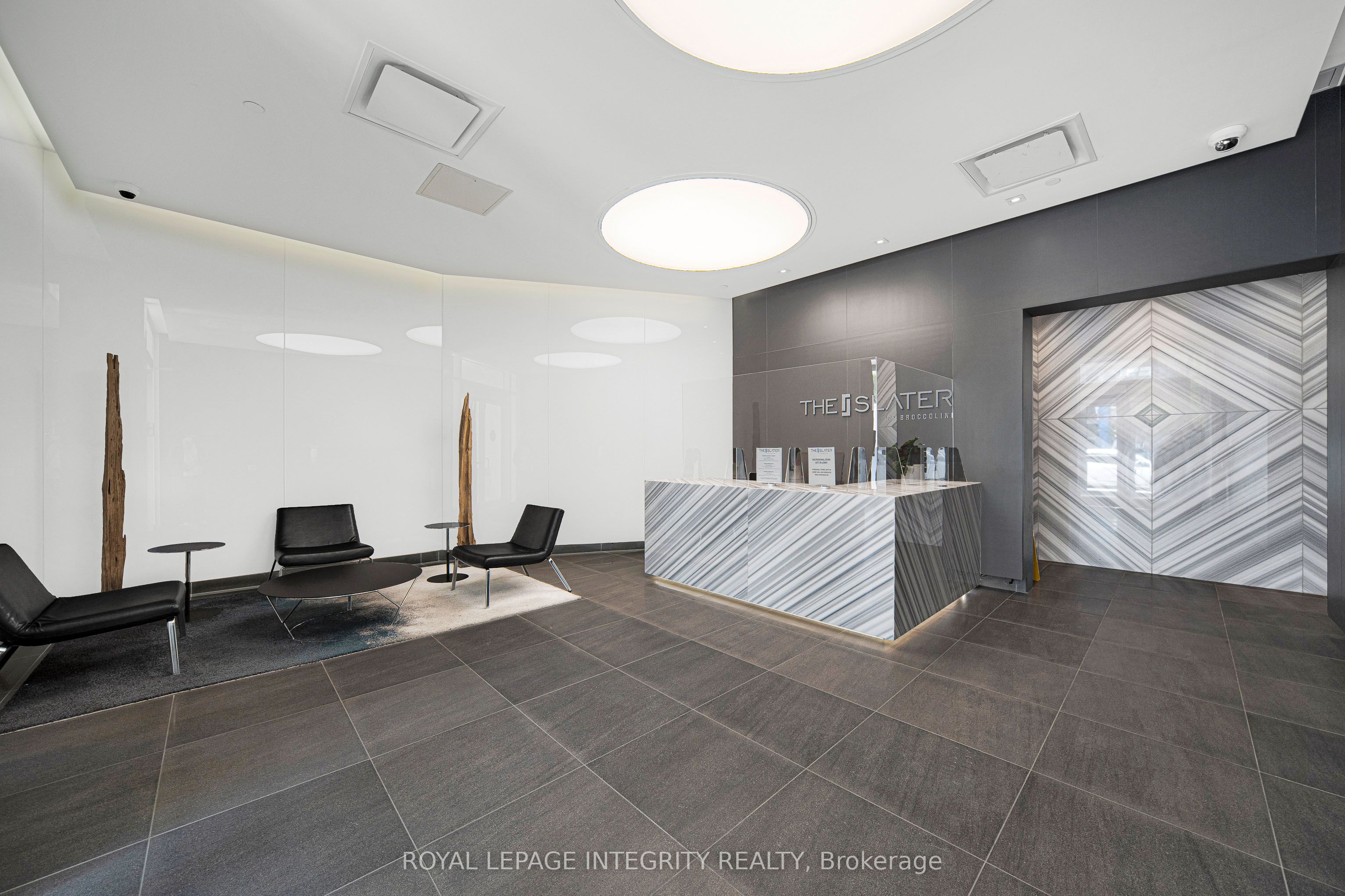 199 SLATER Street 2205