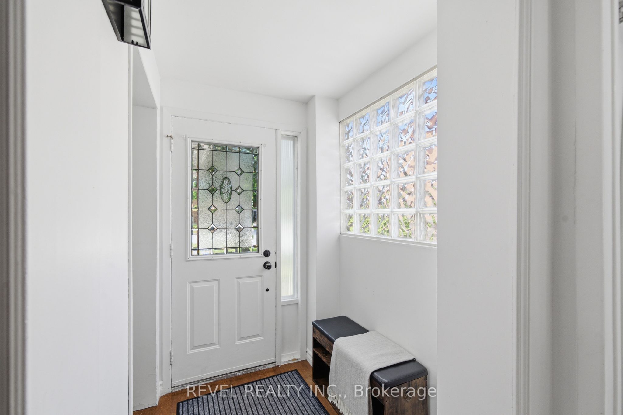 13 Flowers Crescent