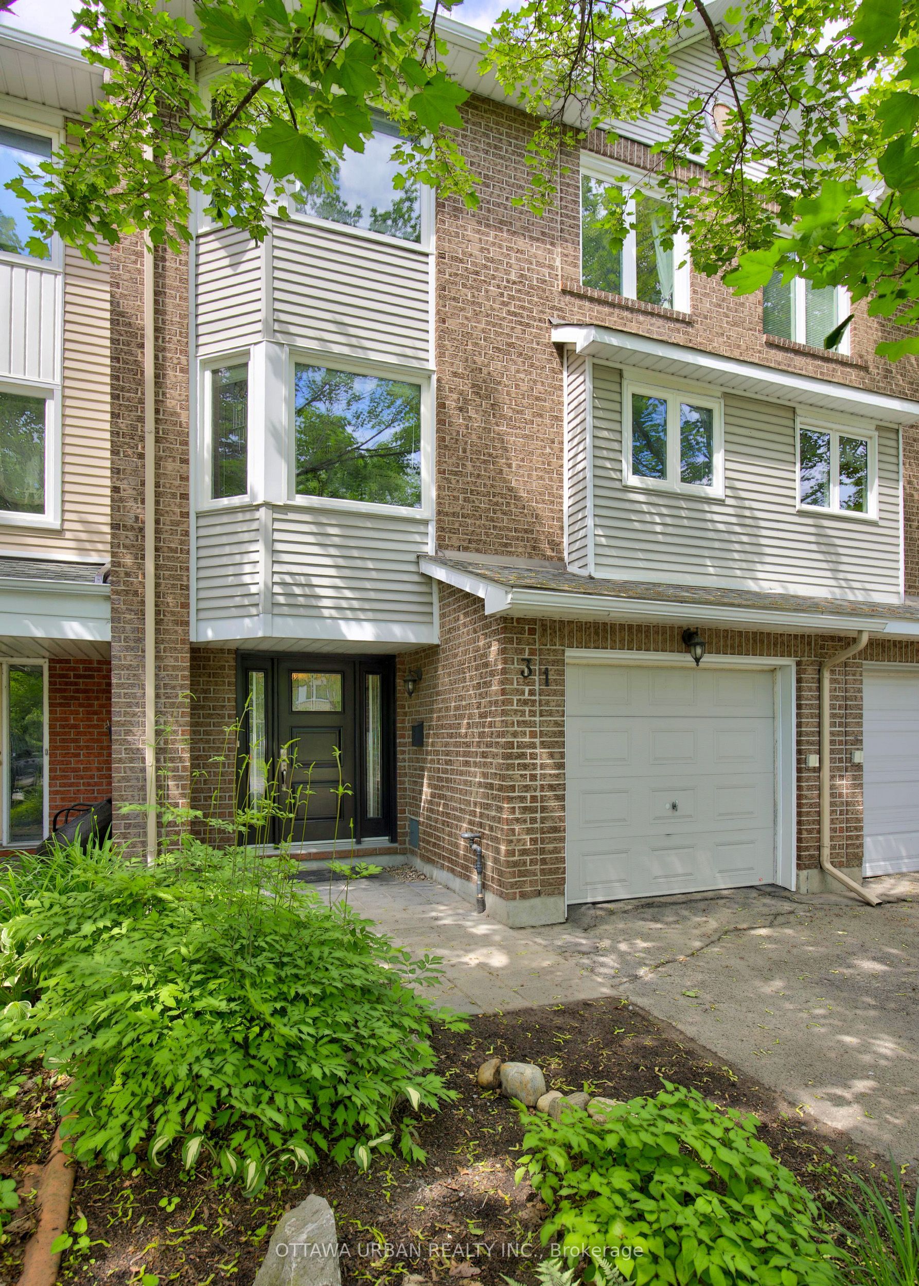 31 Gladecrest Court