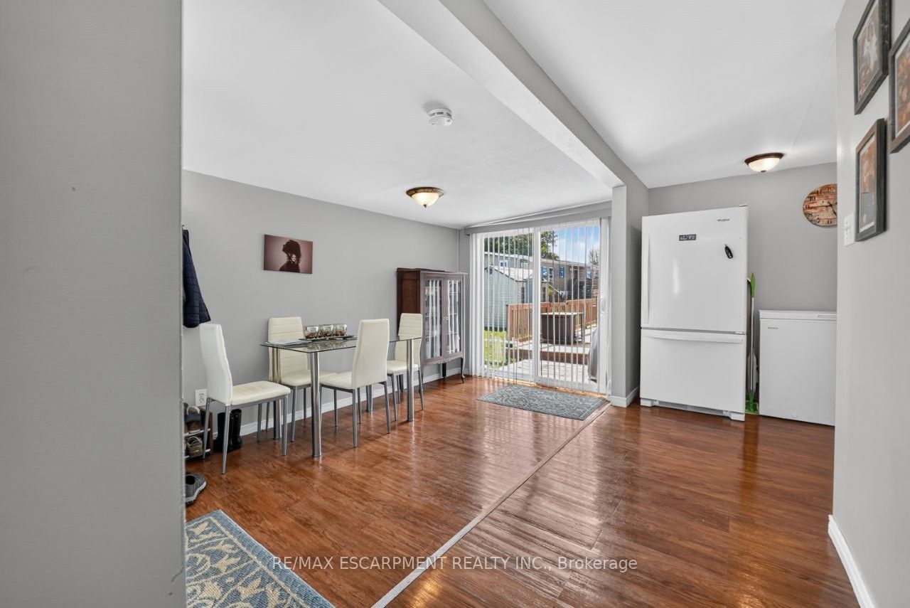 4422 Timothy Lane