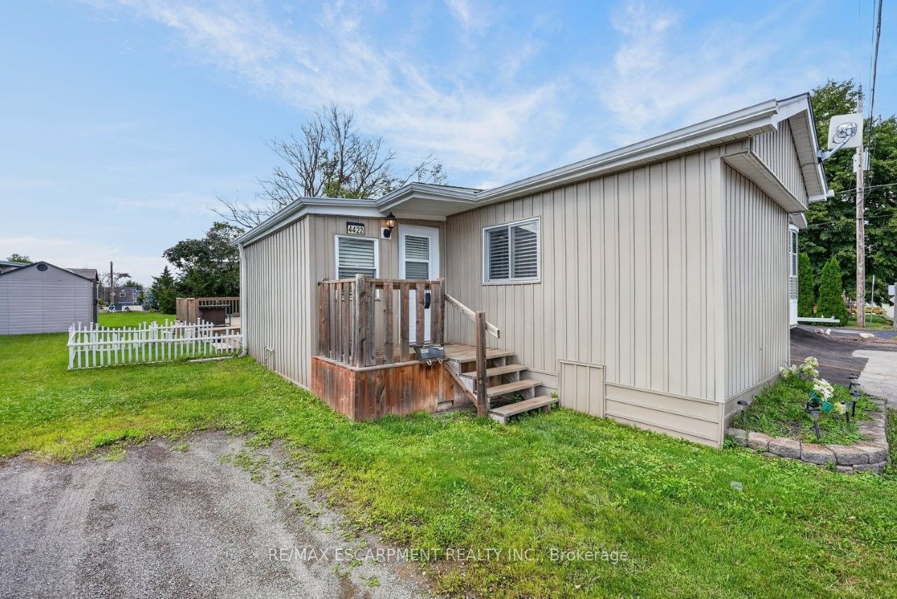 4422 Timothy Lane