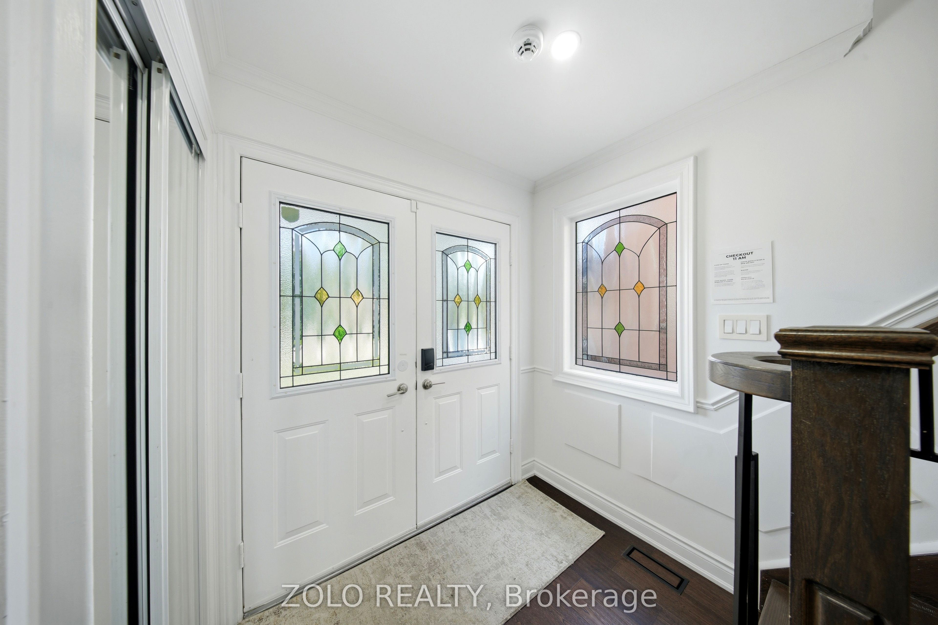 106 Rosanna Crescent