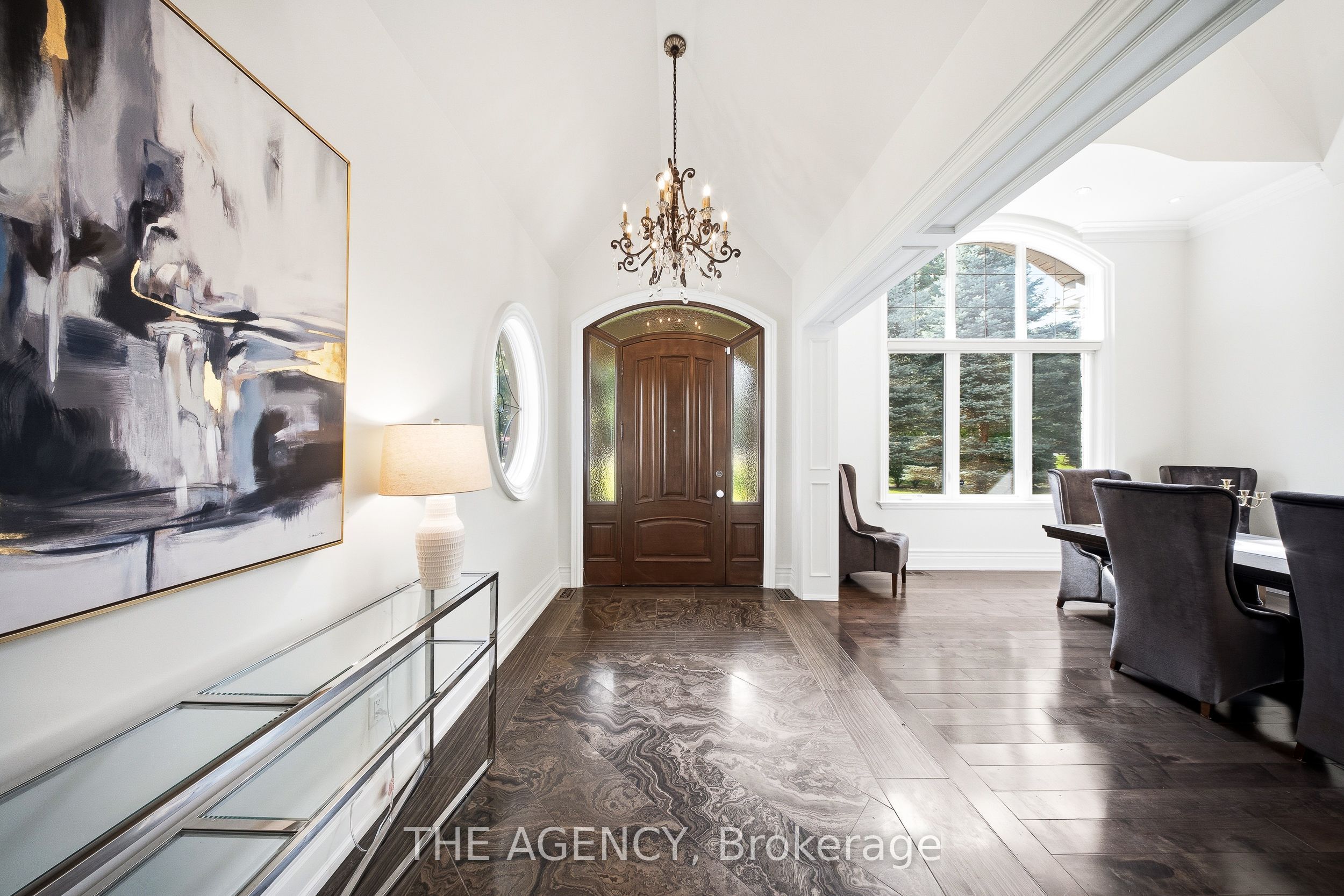 1098 Lakeshore Road W