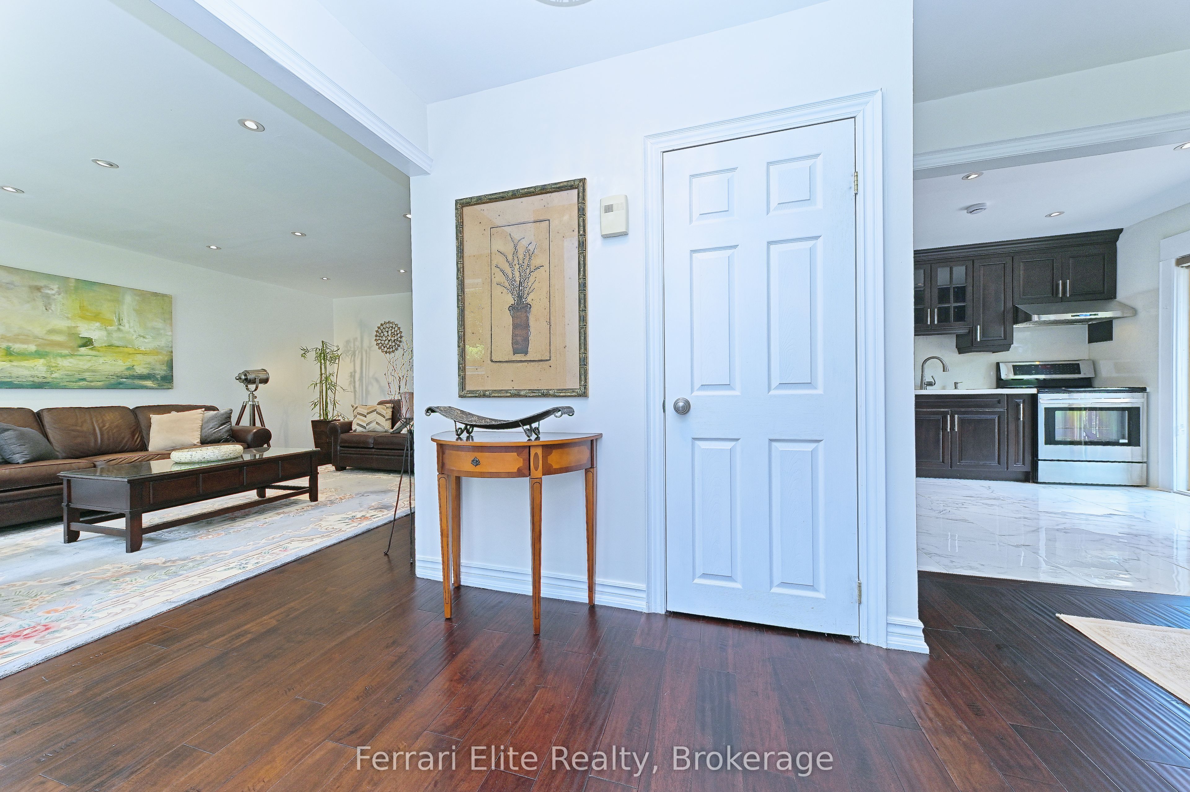 73 Farley Crescent