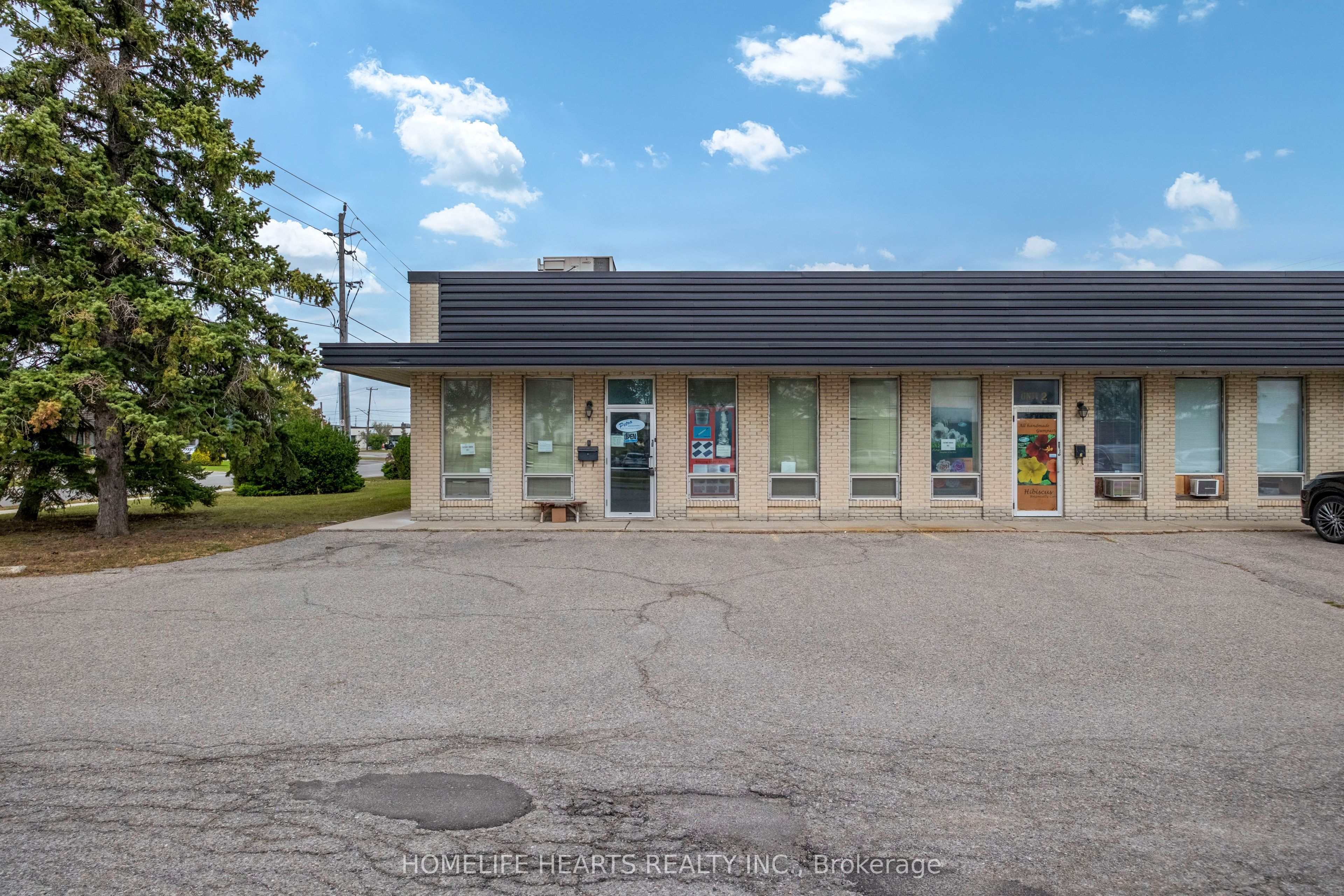 1260 Fewster Drive 1