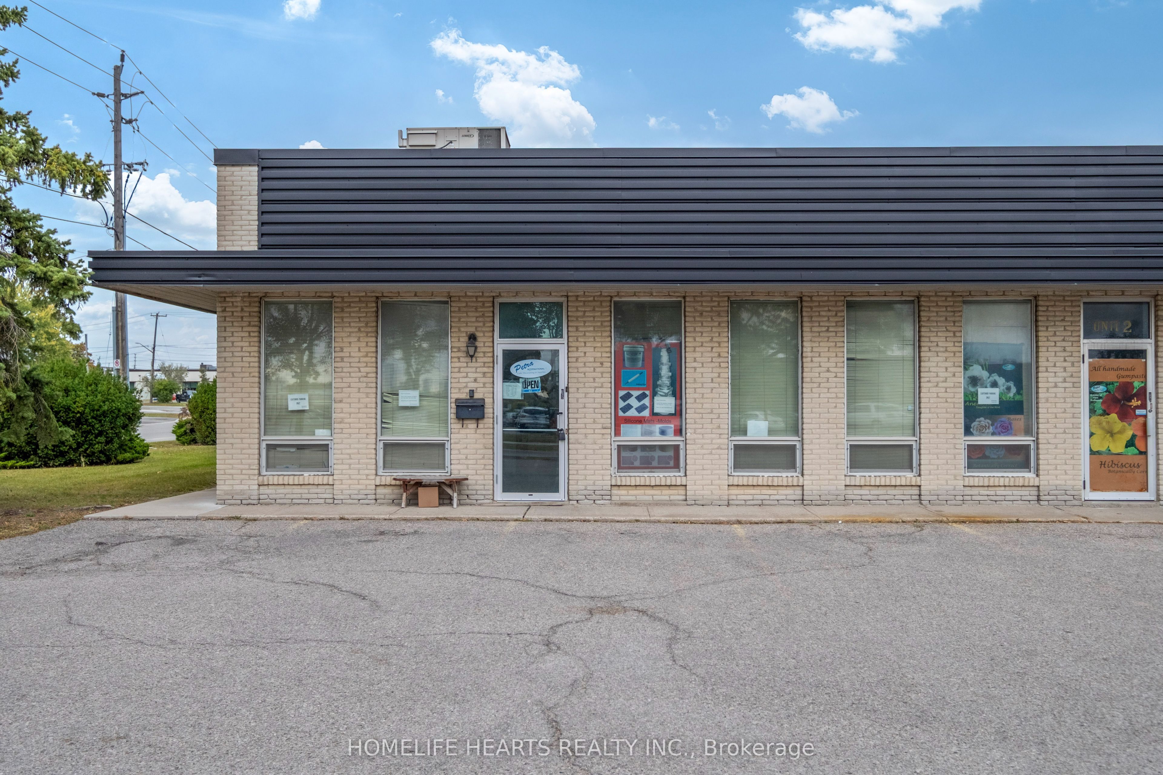 1260 Fewster Drive 1