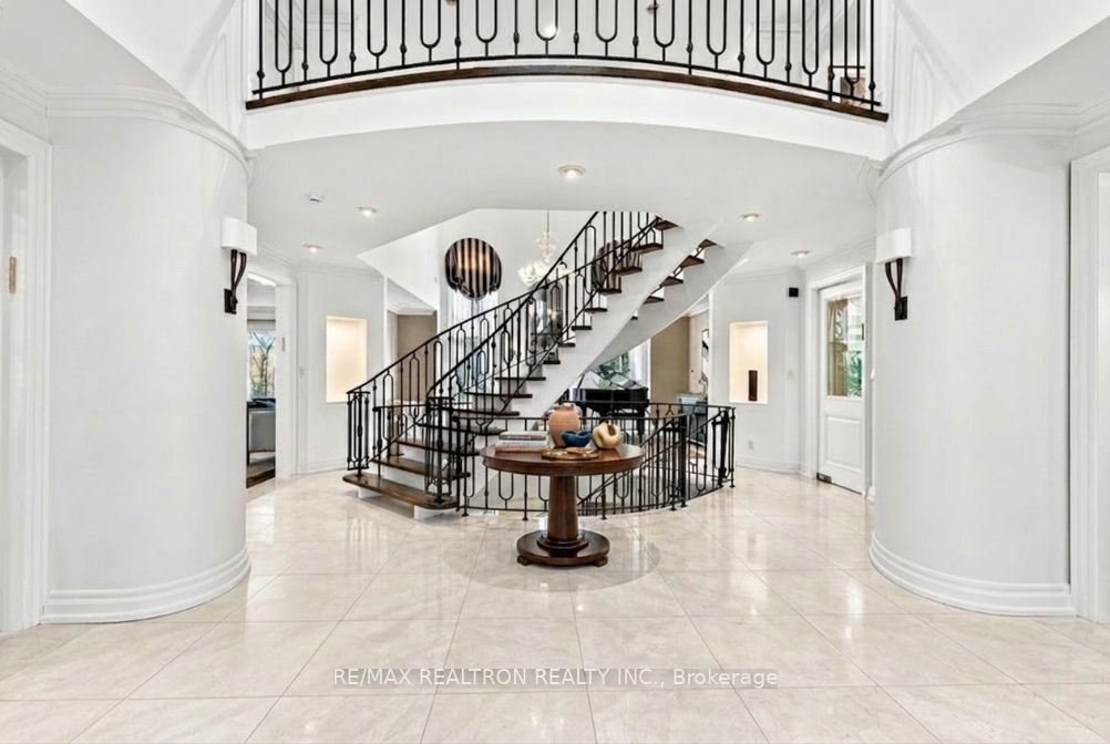 75 Arnold Avenue