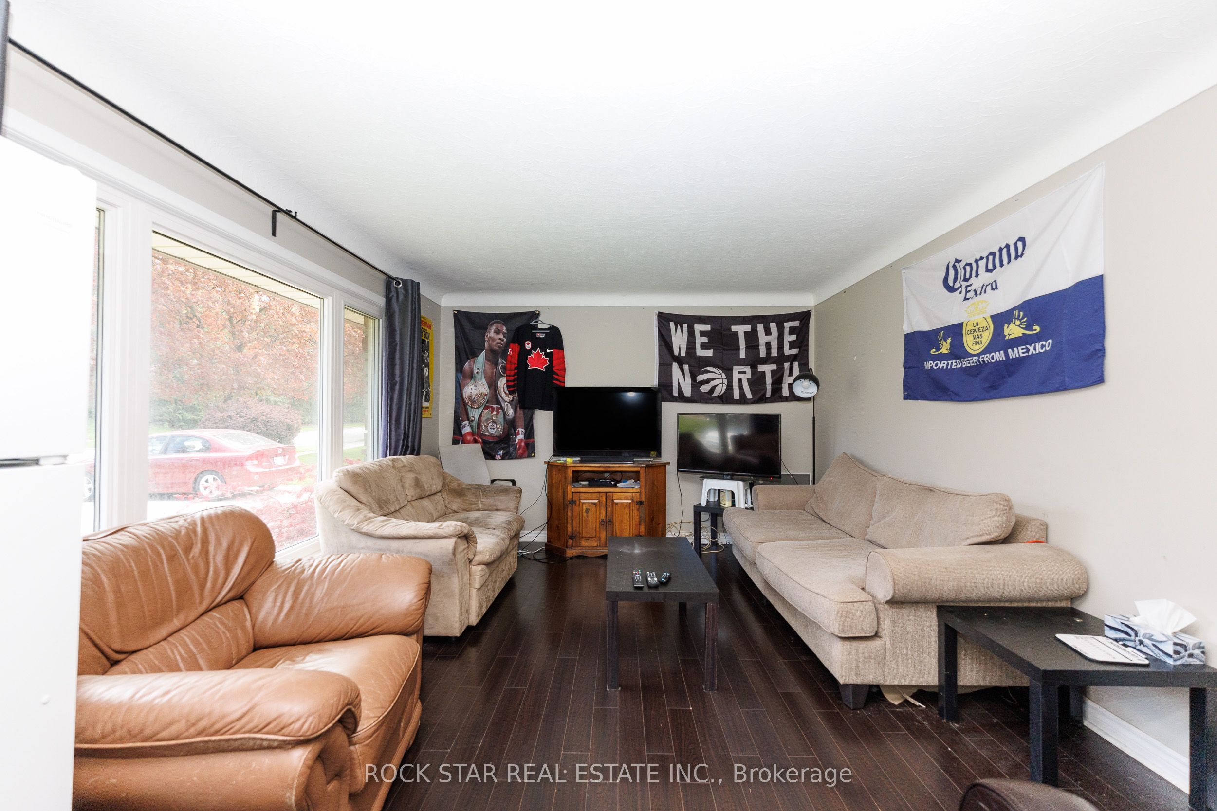 25 Warkdale Drive
