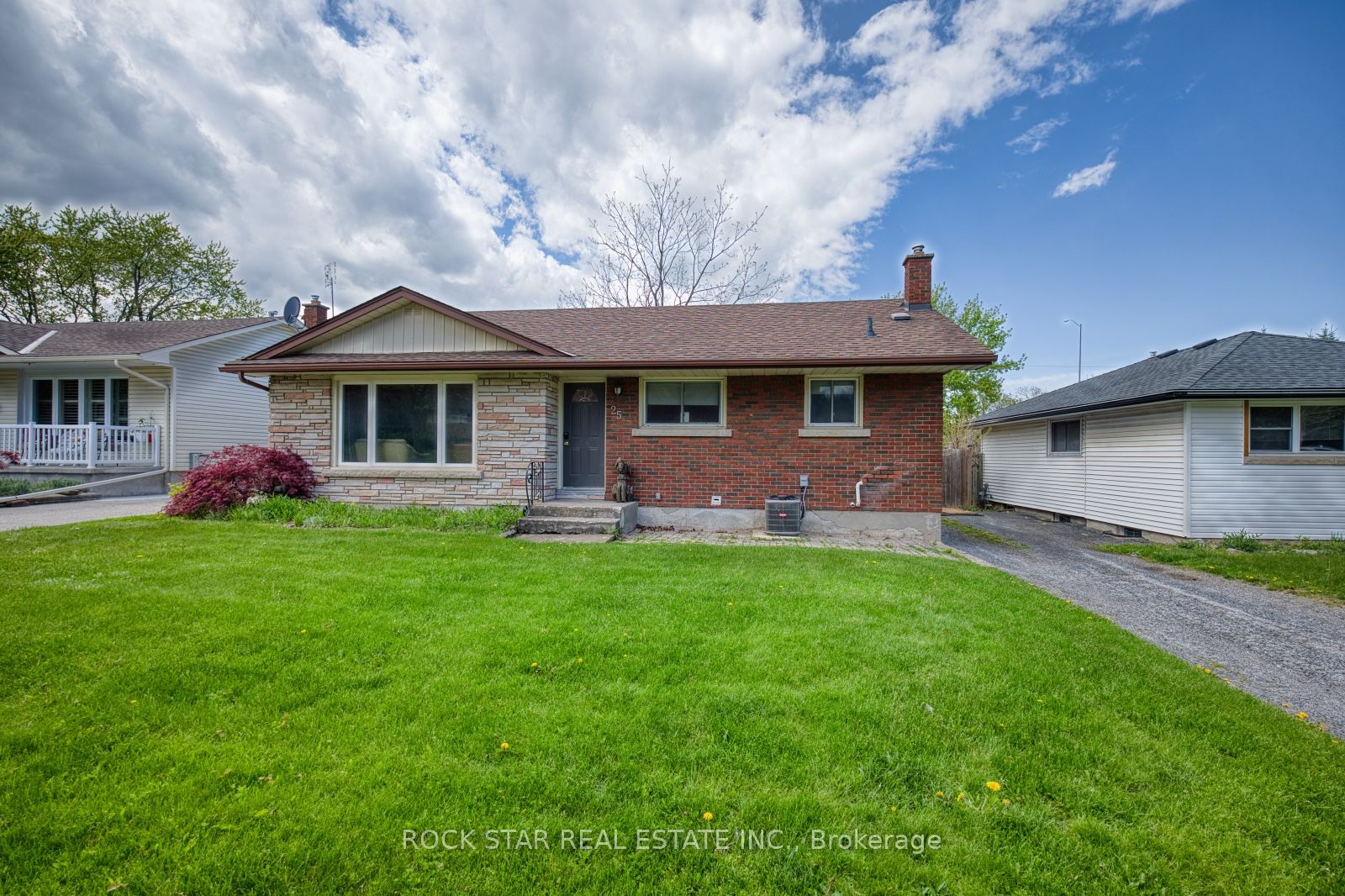 25 Warkdale Drive