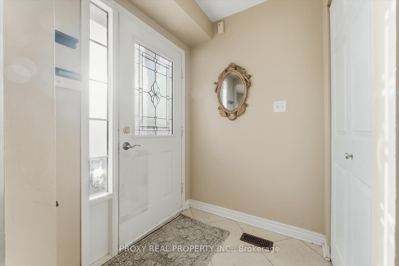 2360 Clearside Court