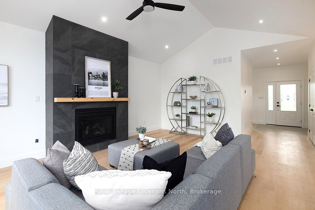 4 Hilton Lane 32